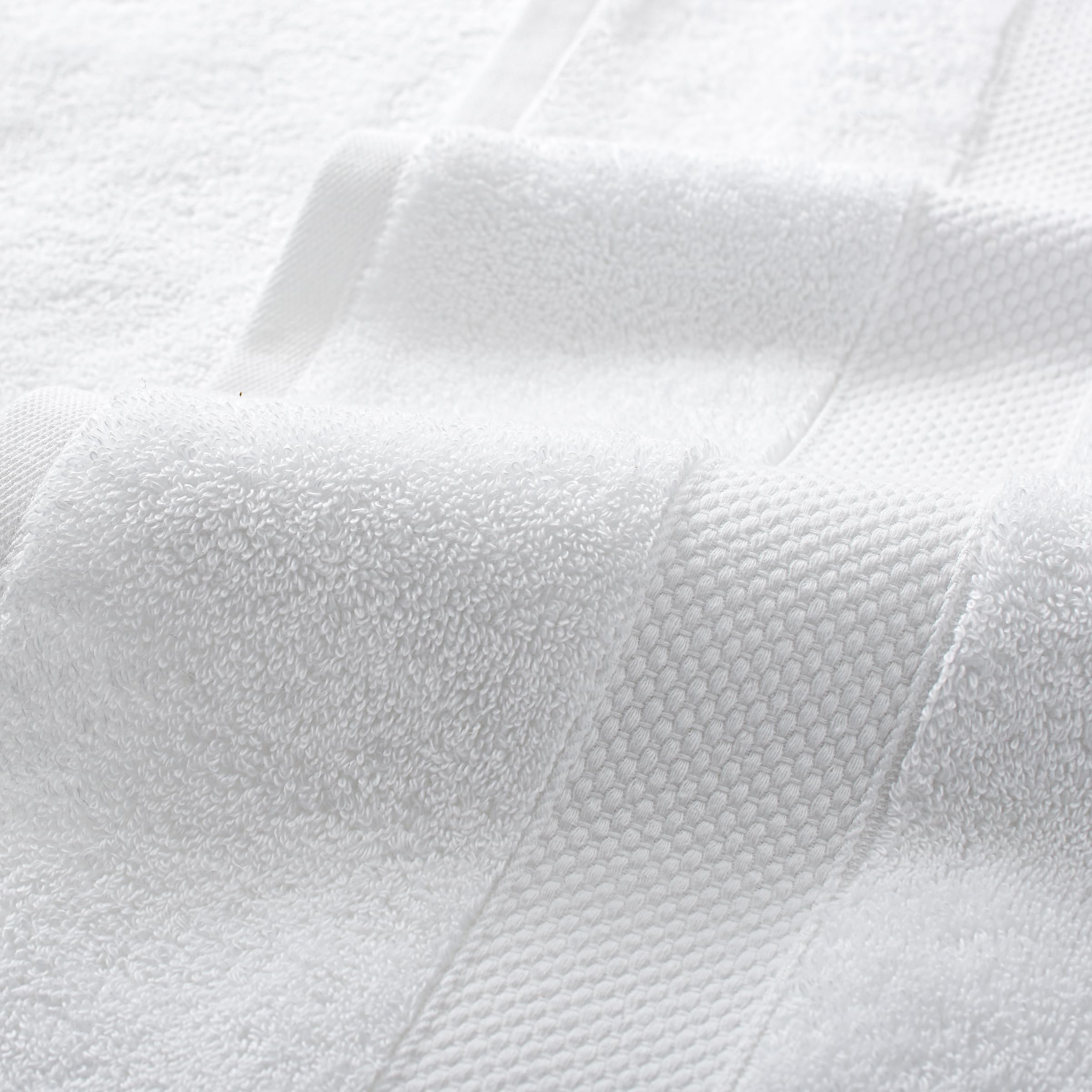 Aston & Arden Egyptian Bath Towels - Pack Of 2 - Oversized Ultra Soft Thick & Absorbent, 100% Ringspun Egyptian Cotton Bathroom