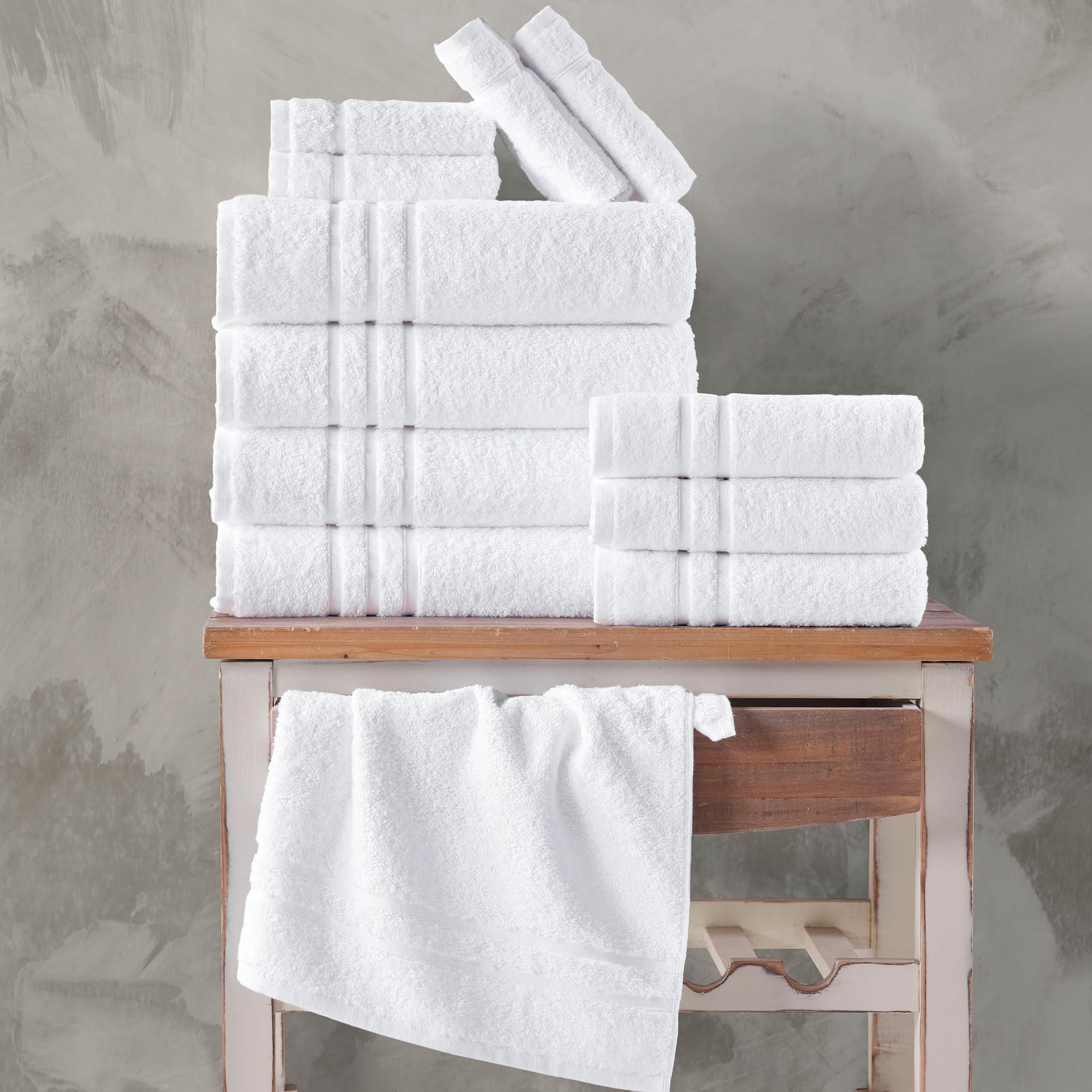 Hammam Linen White Bath Towels 4-Pack - 27x54 Soft and Absorbent  Premium Quality Perfect for Daily Use 100% Cotton Towel 600 GSM