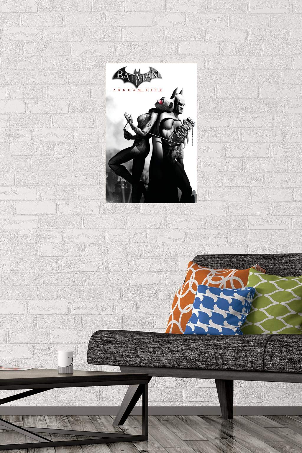 Trends International Dc Comics Video Game - Arkham City - Catwoman Wall Poster, 14.725'' X 22.375'', Premium Poster & Mount Bund