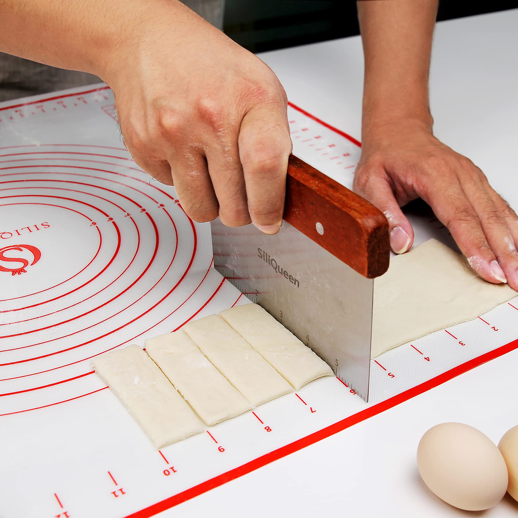 Siliqueen Silicone Pastry Baking Mat With Measurements Extra A Brush And A Dough Scraper- 23.5    X 15.7    Heat Resistant, Bpa