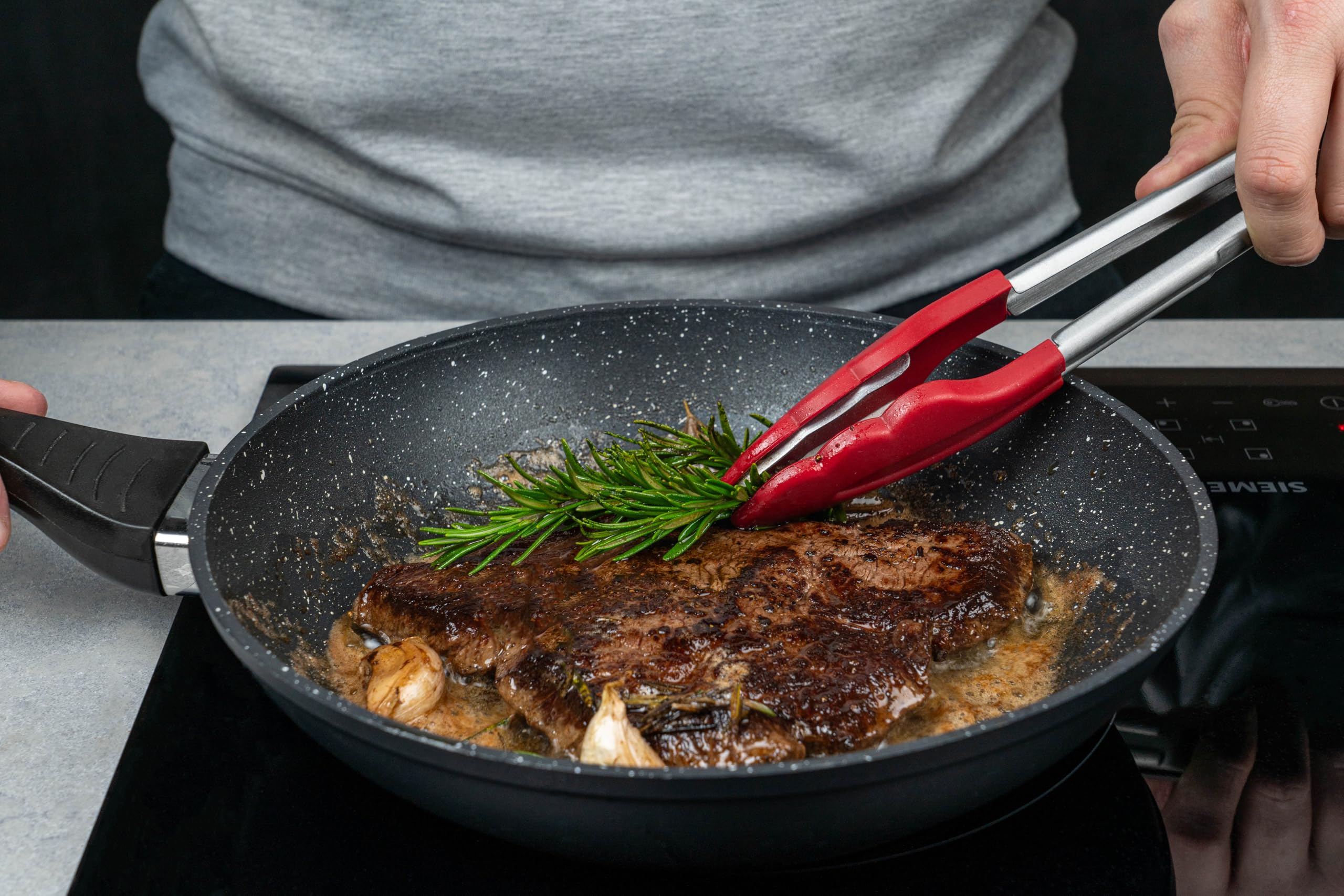 Browne & Co Cuisipro 9-1/2-Inch Silicone Tongs With Teeth , Red