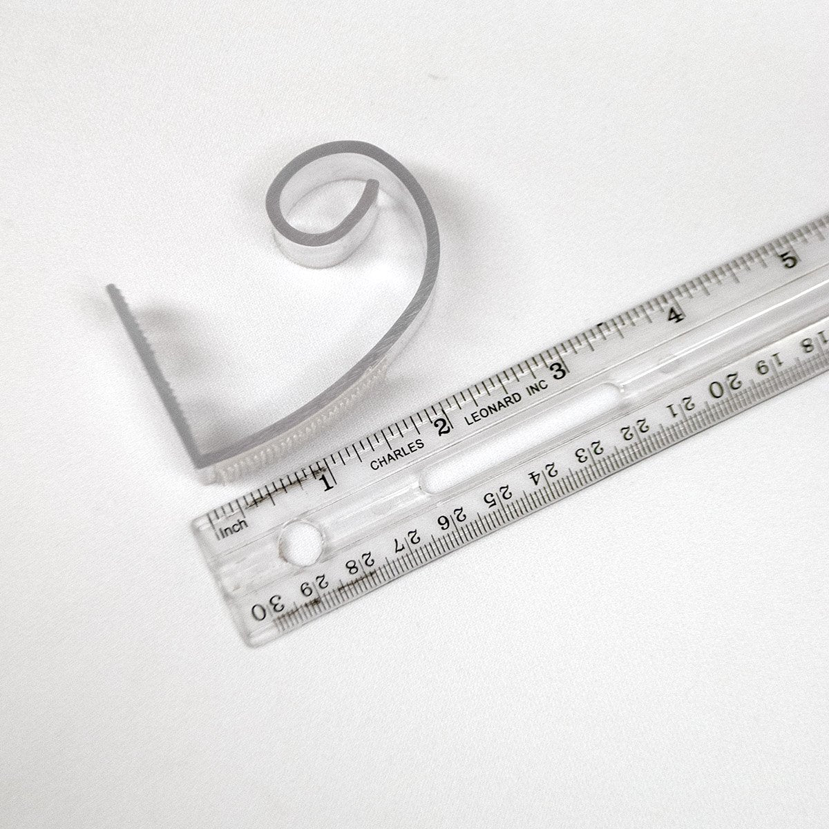 Clear Table Skirting Clips (Bc) For 2 And 1/2In To 3In Table Edge - 50 Pack