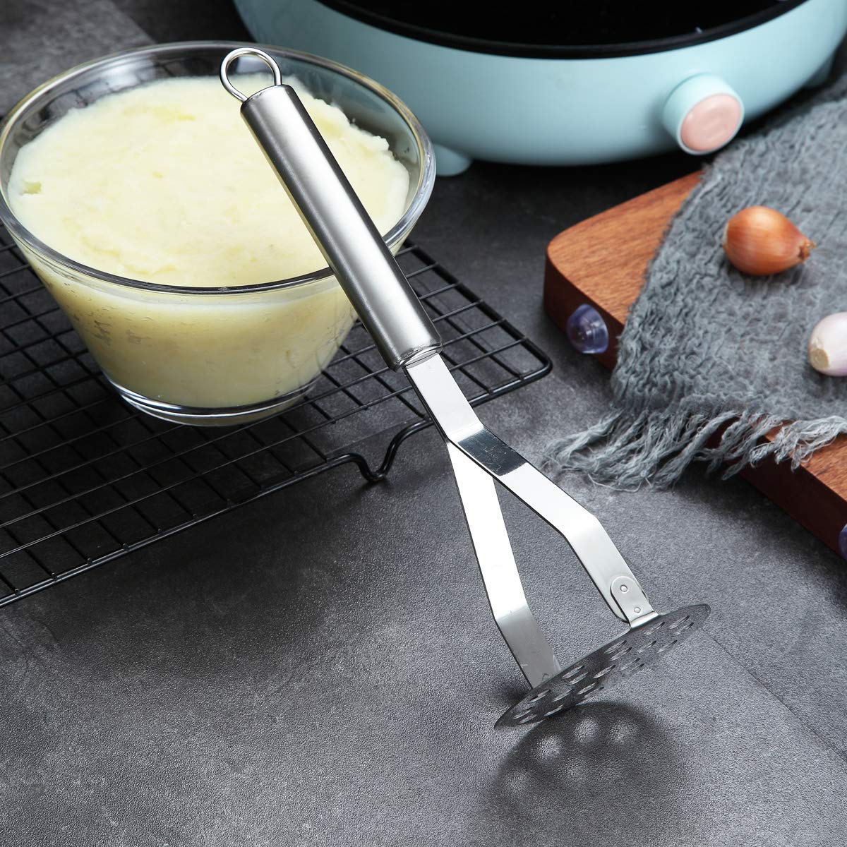 Berglander Stainless Steel Potato Masher, Heavy Duty Metal Potato Ricer, Food Masher Utensil Hand Masher, Vegetables Fruits Vers