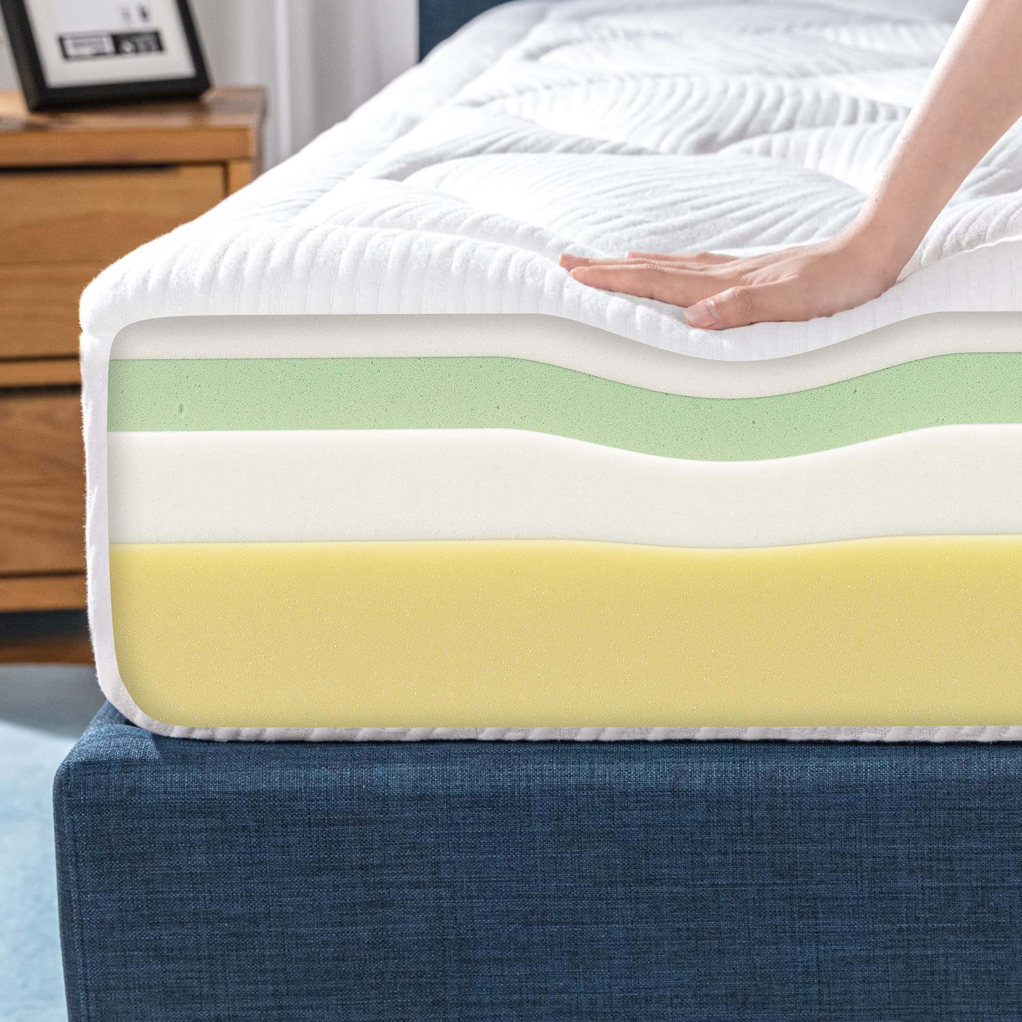 Zinus 8 Inch Cloud Memory Foam Mattress, Queen, Fiberglass Free, Pressure Relieving, Mattress In A Box, Certipur-Us Certified, W