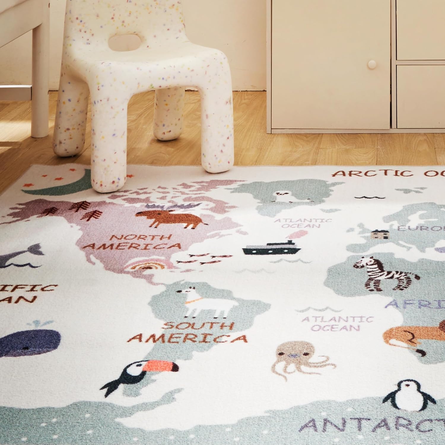 Machine Washable Non Slip Kids Rugs for Living Room & Bedroom - Animal Map
