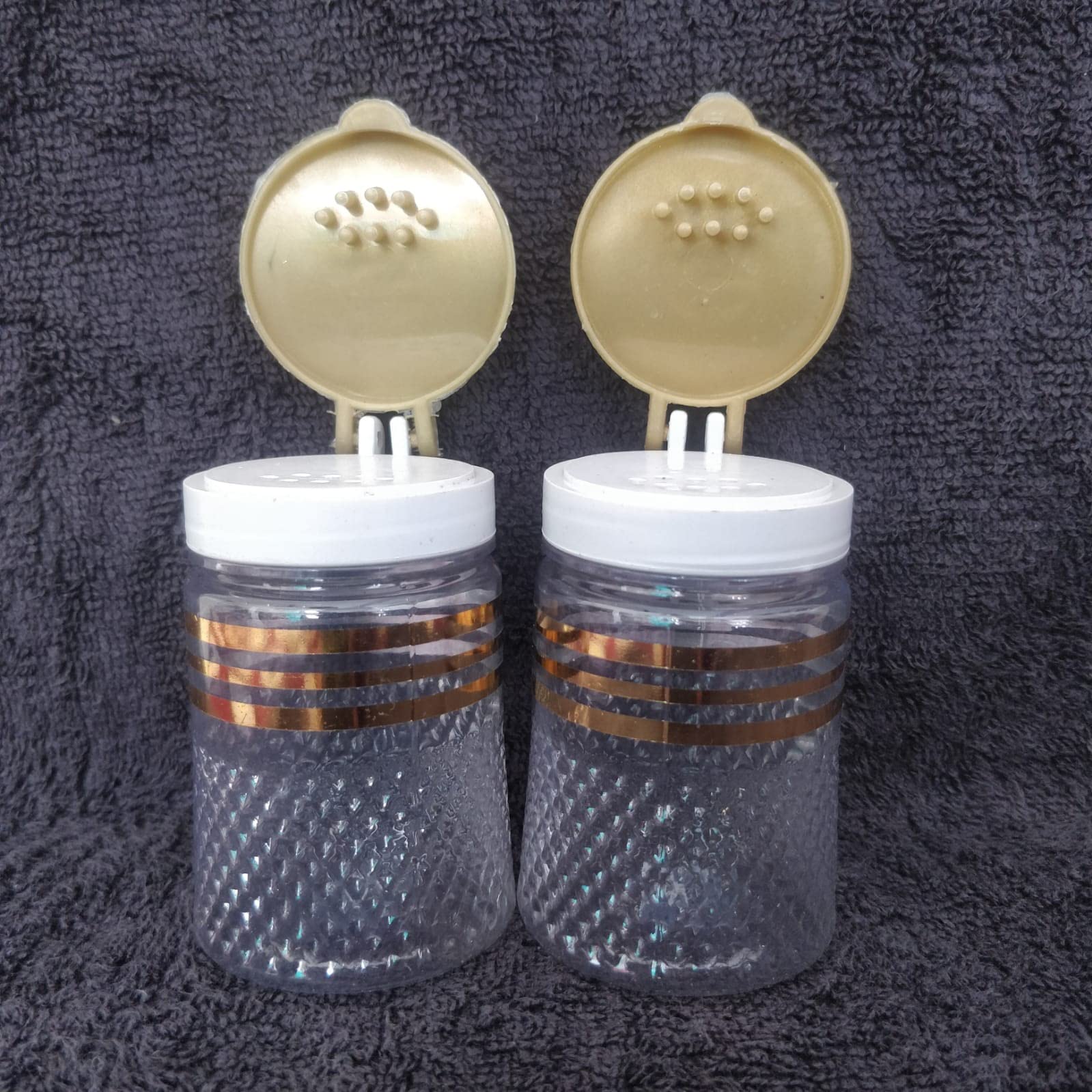 Kilo Cool Hvac 150 Ml Golden Line Bpa Free Clear Plastic Spice Jars Bottles, Spice Container, Salt And Pepper Shakers,Perfect Sa