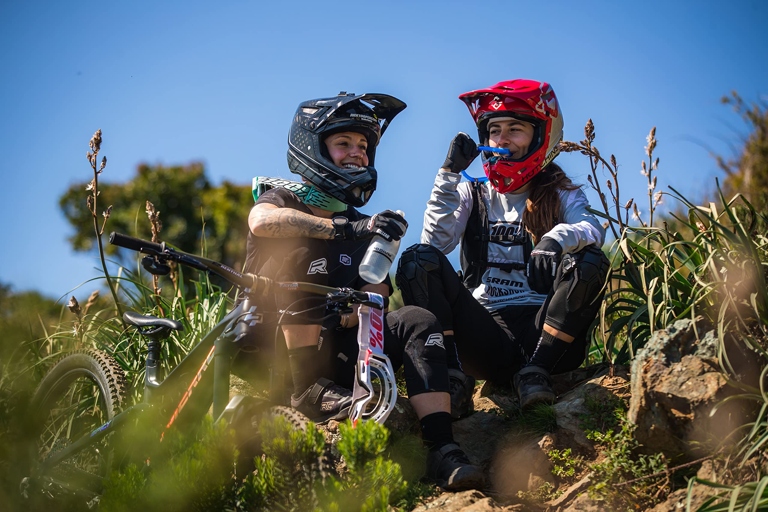 Camelbak Podium Dirt Series Mountain Bike Water Bottle 21Oz, Blue/Orange