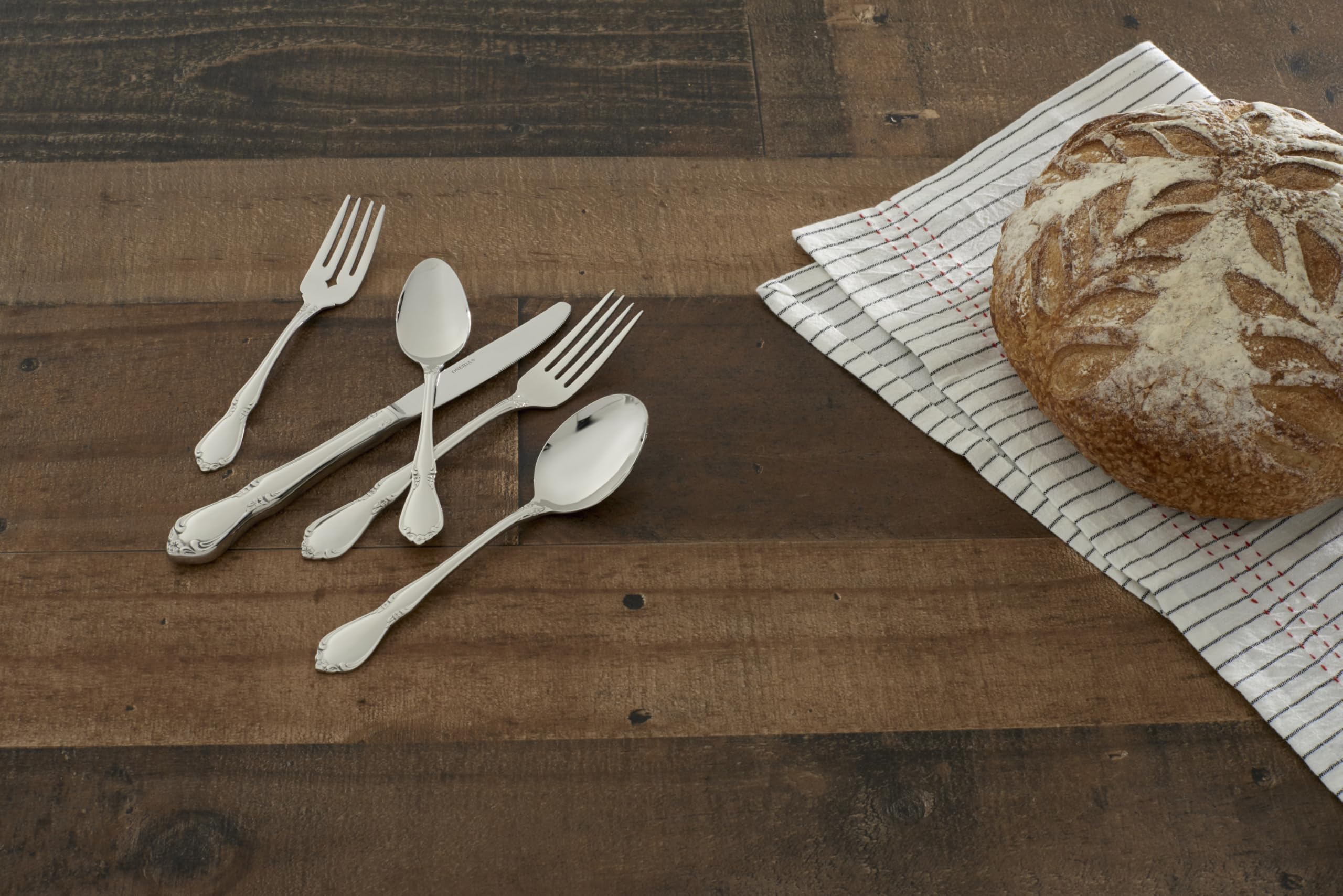 Oneida Chateau Fine Flatware Dinner Spoons, 0.45 Lb, Metallic