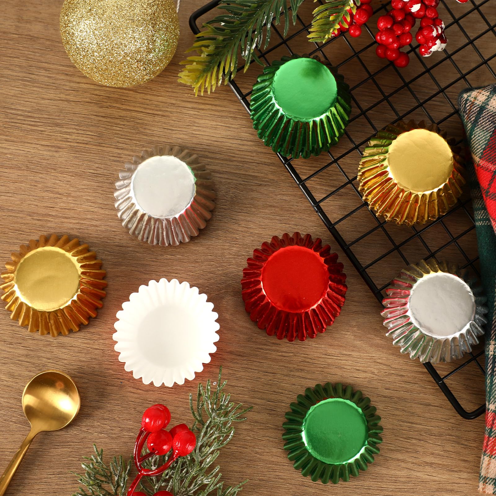 AUGSUN 400pcs Christmas Mini Foil Cupcake Liners Golden Red Green Silver Cupcake Baking Cups Metallic Mini Muffin Cupcake Wrappe