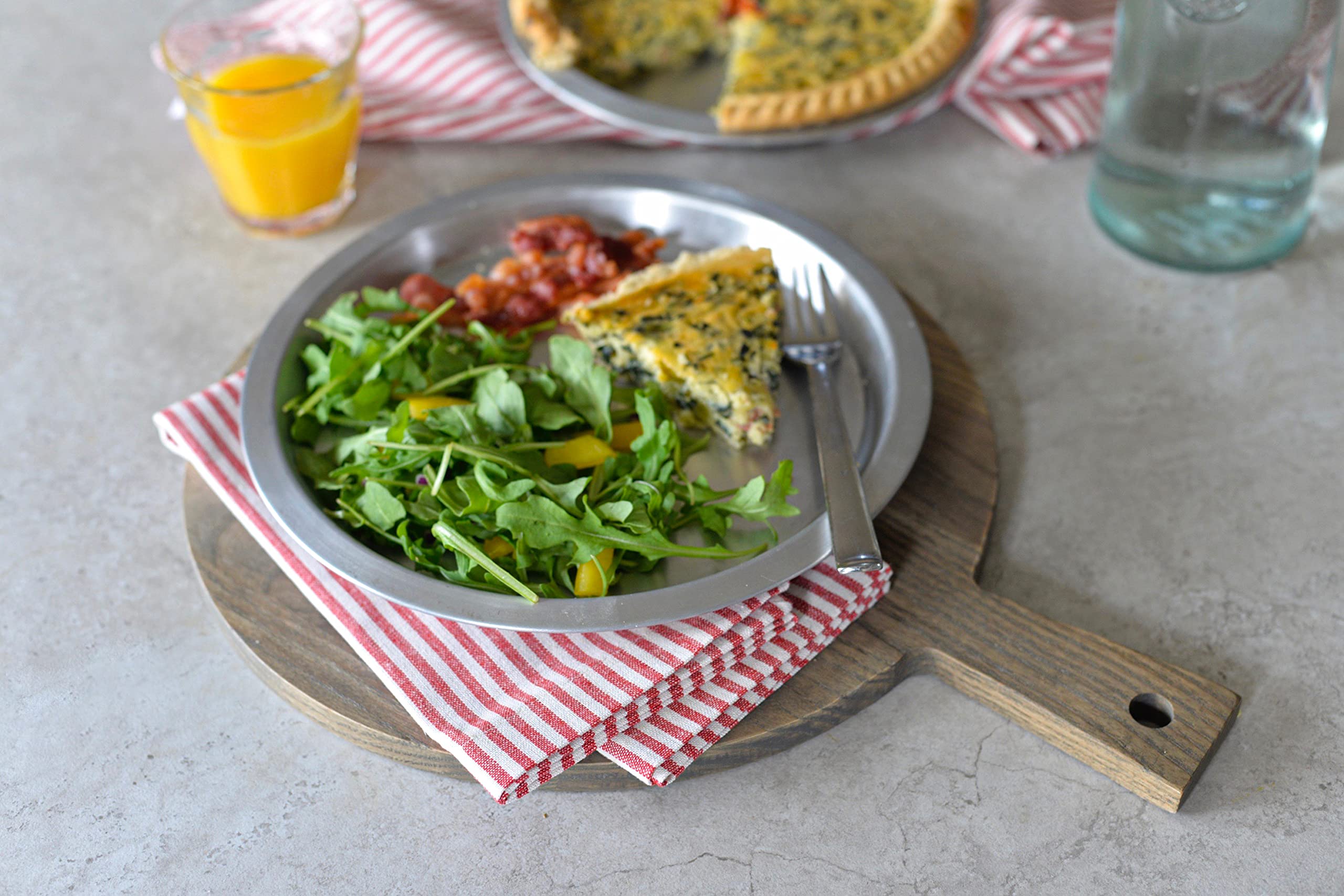 Tablecraft Round Pie Pan Server, Aluminum, 9.125 X 9.125 X 1    (0.7Mm Thickness)