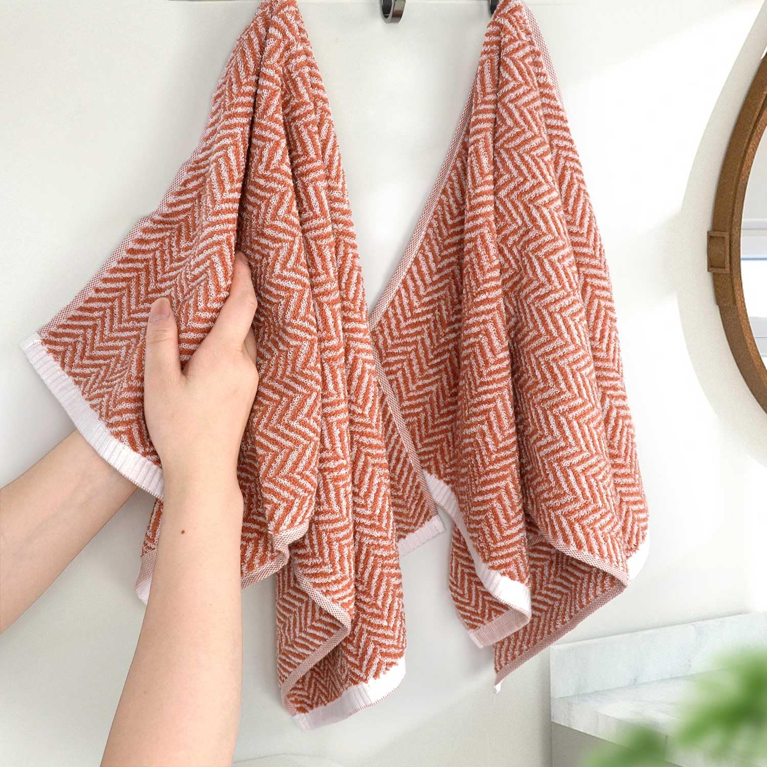 Cleanbear Hand Towels For Bathroom With Herringbone Stripes, Decorative Hand Towel Set, 100% Cotton, 13 X 28 In (2, Light-Coral)