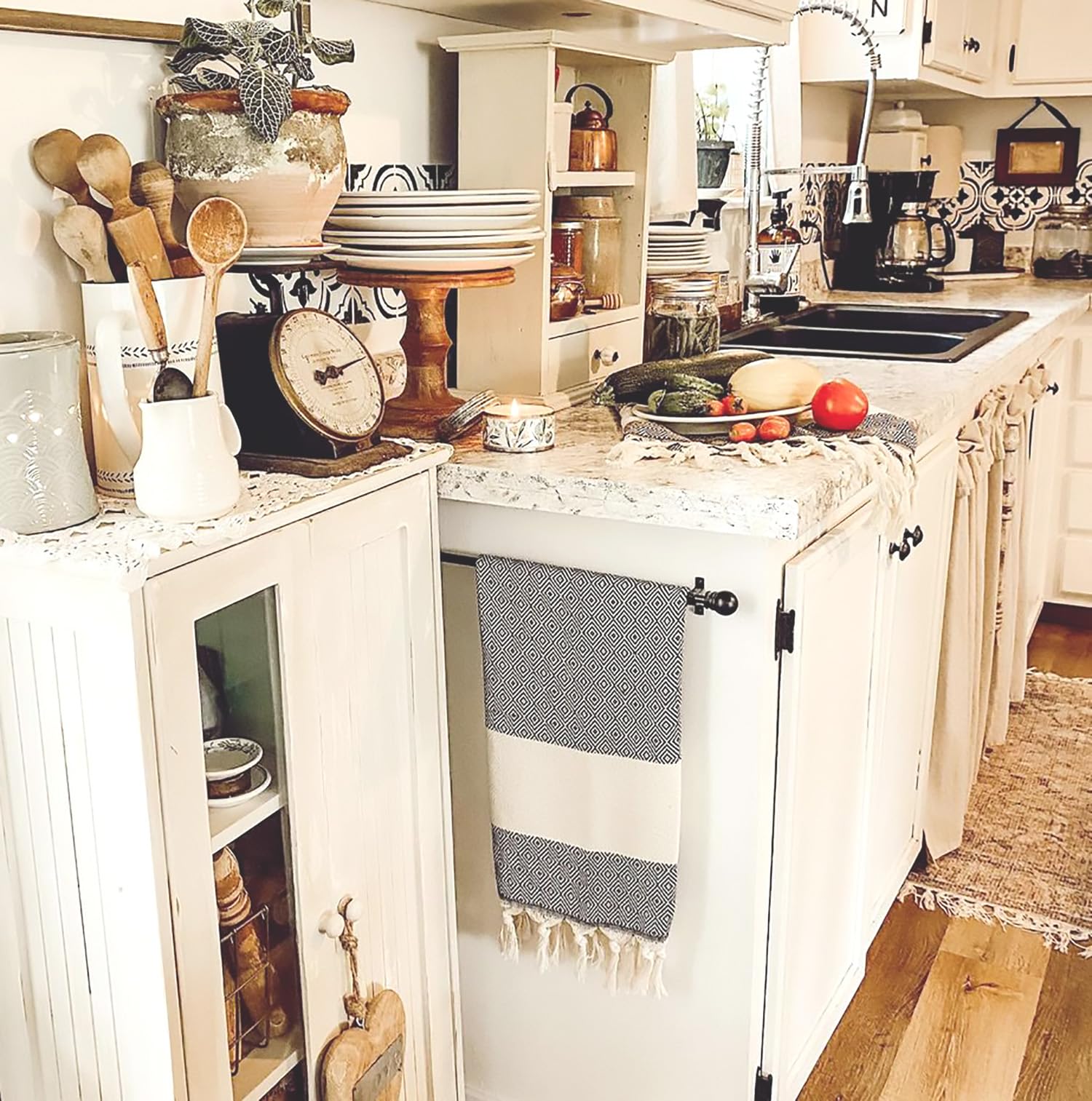 Bazaar Anatolia Turkish Hand Towels Set Of 2 Decorative Towels For Bathroom 100% Cotton With Hanging Loop Boho Farmhouse Decor K