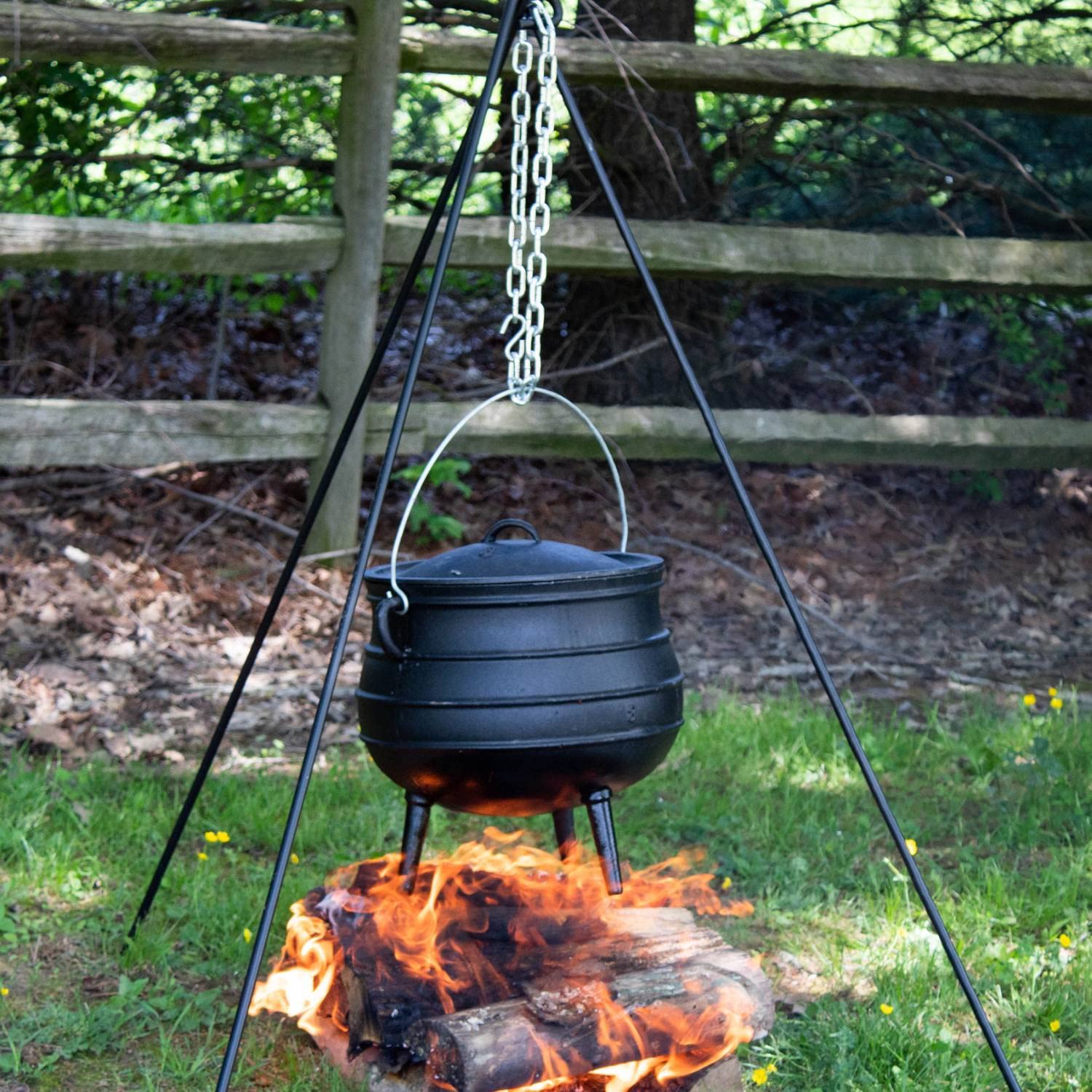 Lehman's Cast Iron Campfire Cooking Kettle Pot, 2 Gallon, 10.5 Inch, Black, with Legs and Lid