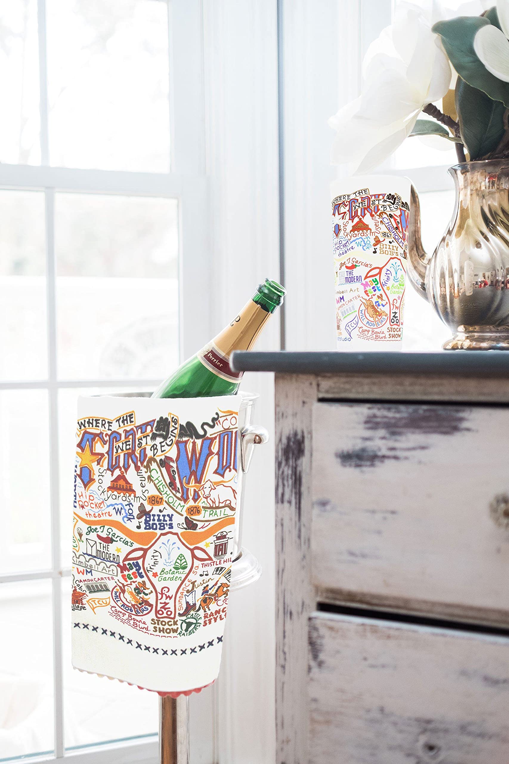 Catstudio Fort Worth Dish Towel, Us Geography Souvenir Kitchen Towel, Hand Towel With Original Artwork, Washable Tea Towel For F