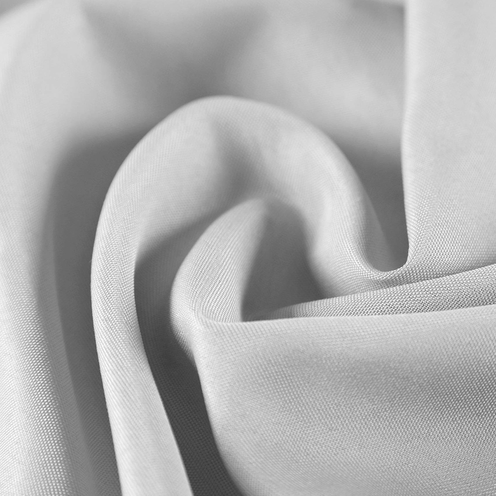 Cloth Napkins 20x20 inch Washable Polyester Dinner Napkins Soft Table Napkins for Wedding Party Dining Banquet(Silver 50PCS)