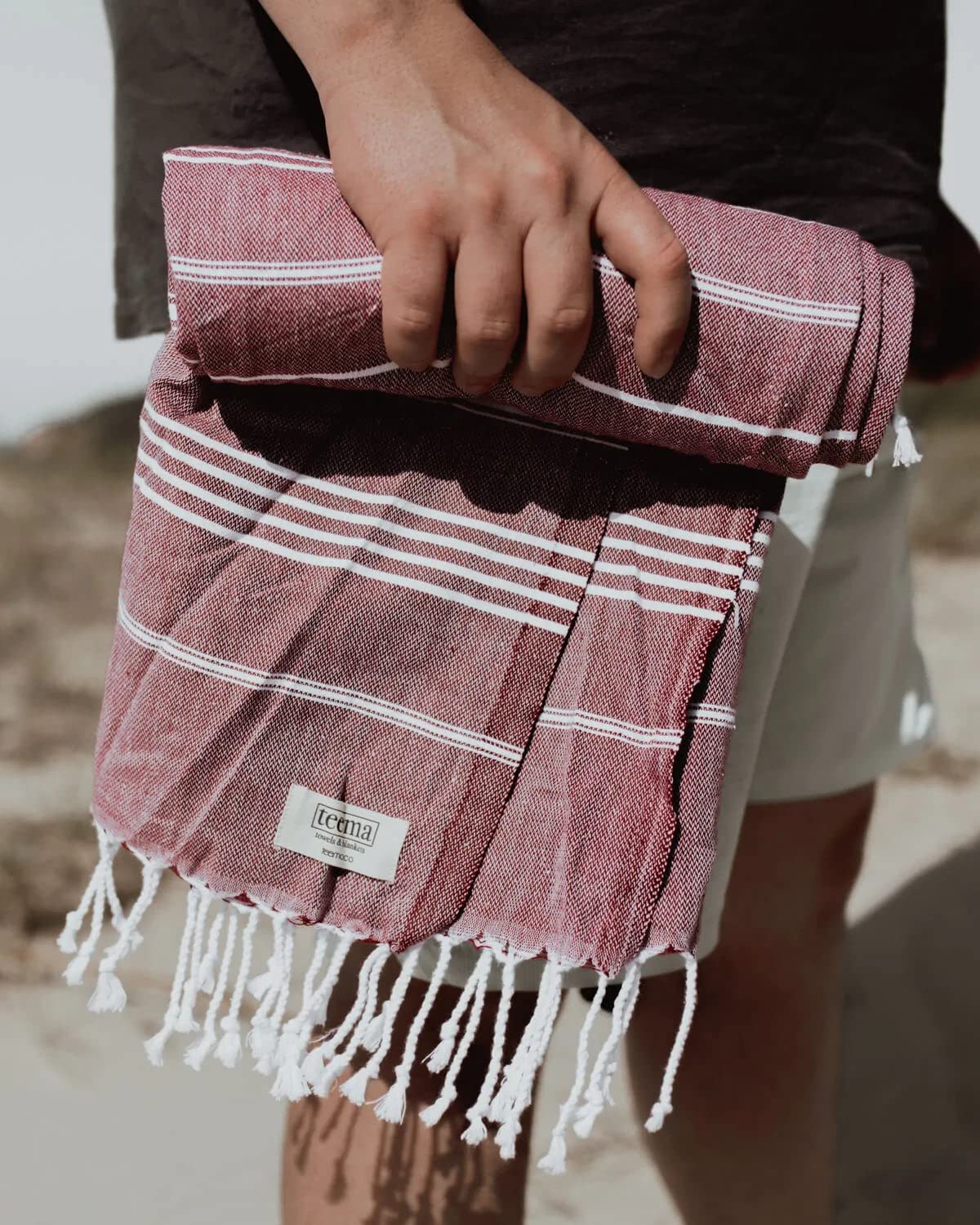 Teema Large Turkish Beach Towel - 100% Turkish Cotton - Sand Free - Fast Drying - Versatile And Multi-Use - The Simple (Maroon)