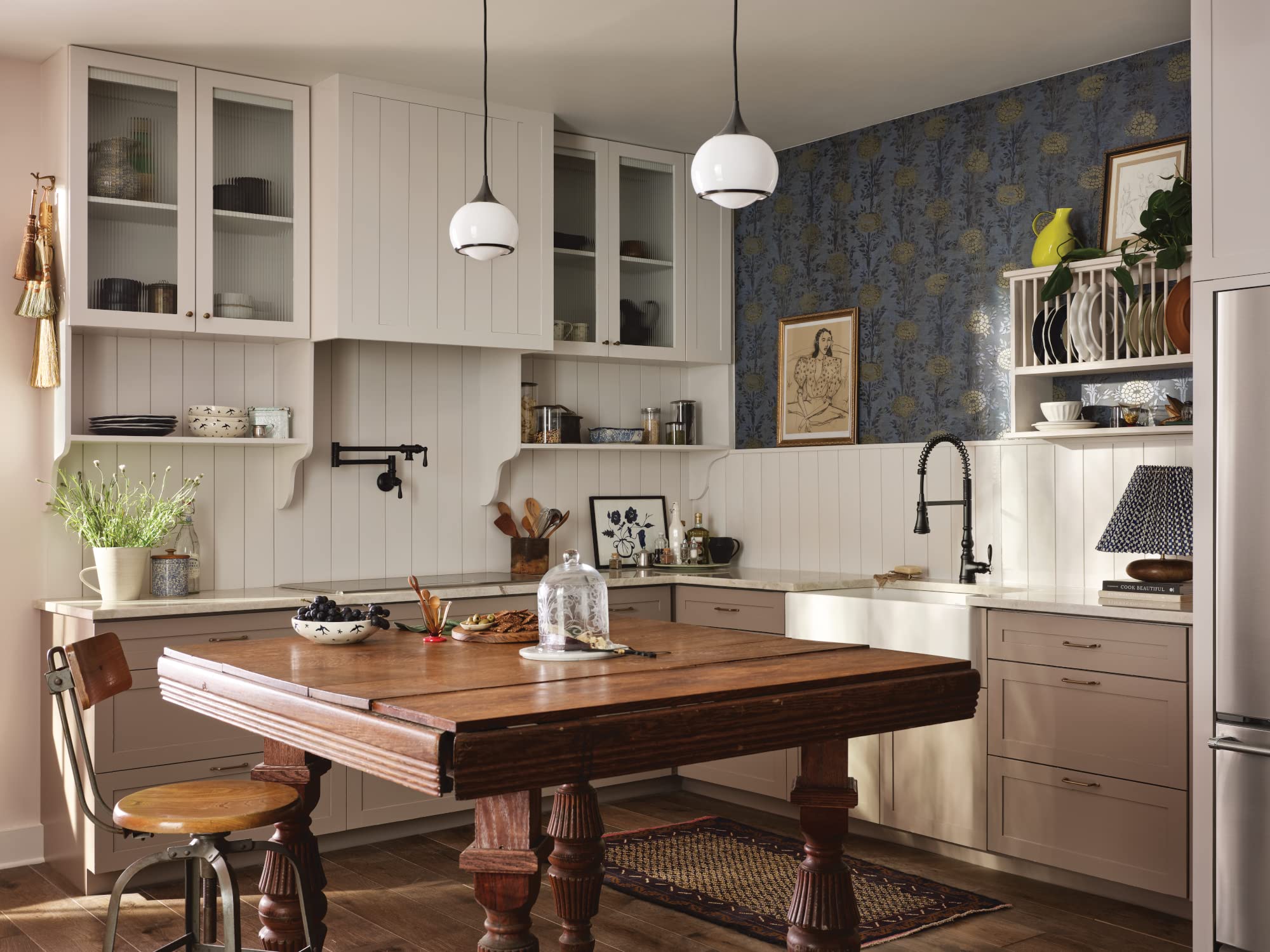 Moen S664Bl Traditional Wall Mount Swing Arm Folding Pot Filler Kitchen Faucet, Matte Black