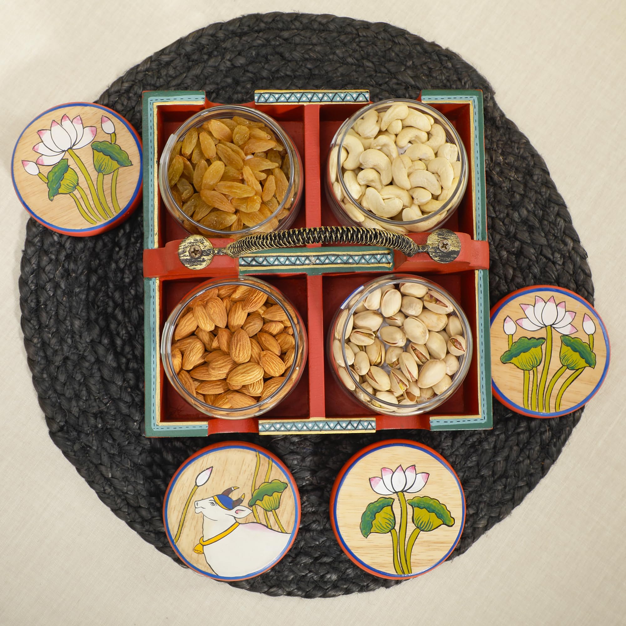 Dudki Wooden Serving Tray With 4 Glass Jaar Having Flower Design