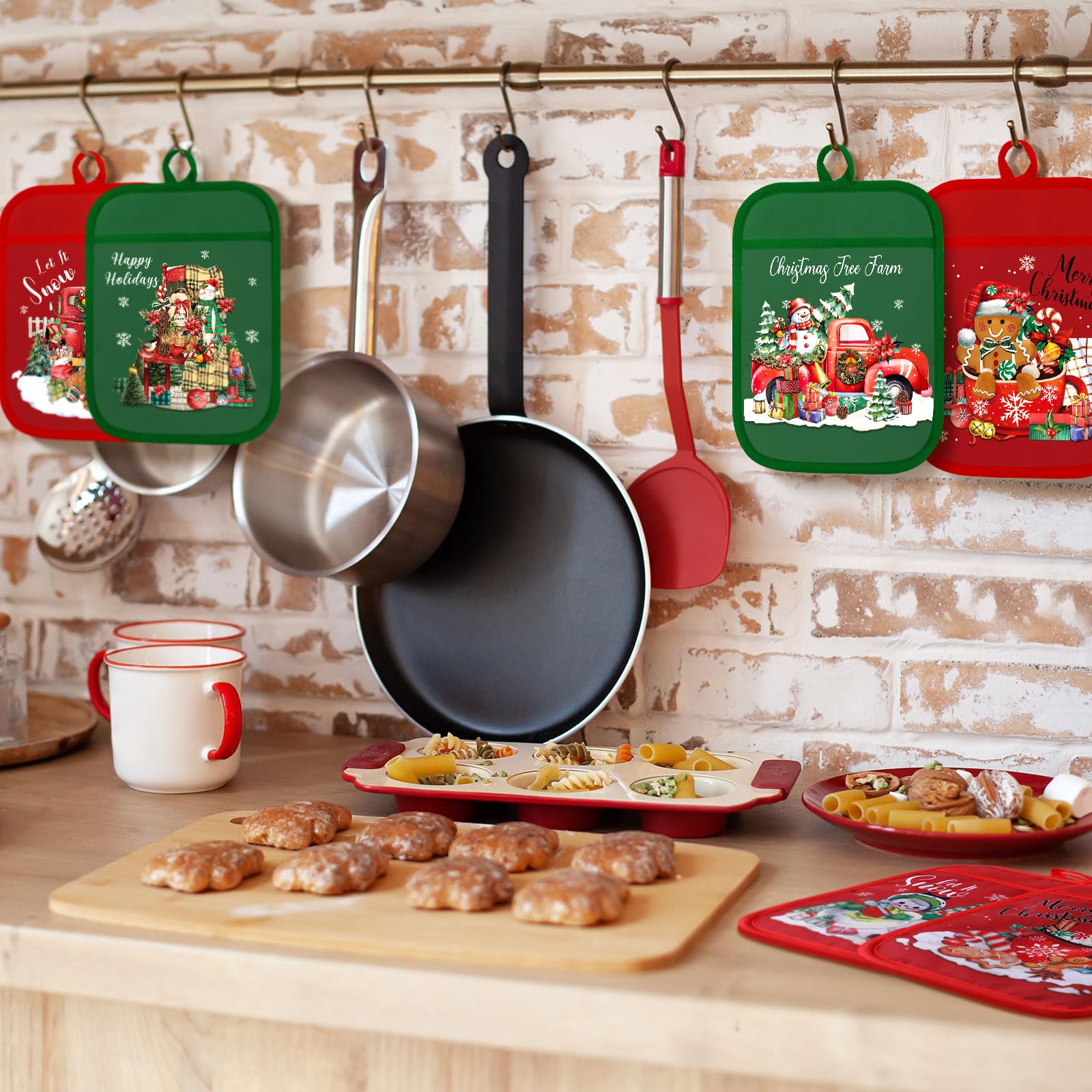 Jingmore 12 Pcs Christmas Pot Holders with Pocket Red Green Pot Holders for Kitchen Santa Claus Snowman Hot Pads and Oven Mitts