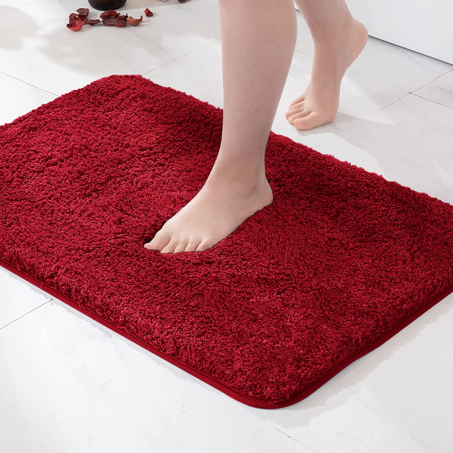 Miulee Christmas Red Bathroom Rugs Sets 2 Piece With Non-Slip Rubber Backing - Thick Absorbent Bath Mat And U-Shaped Toilet Rug,