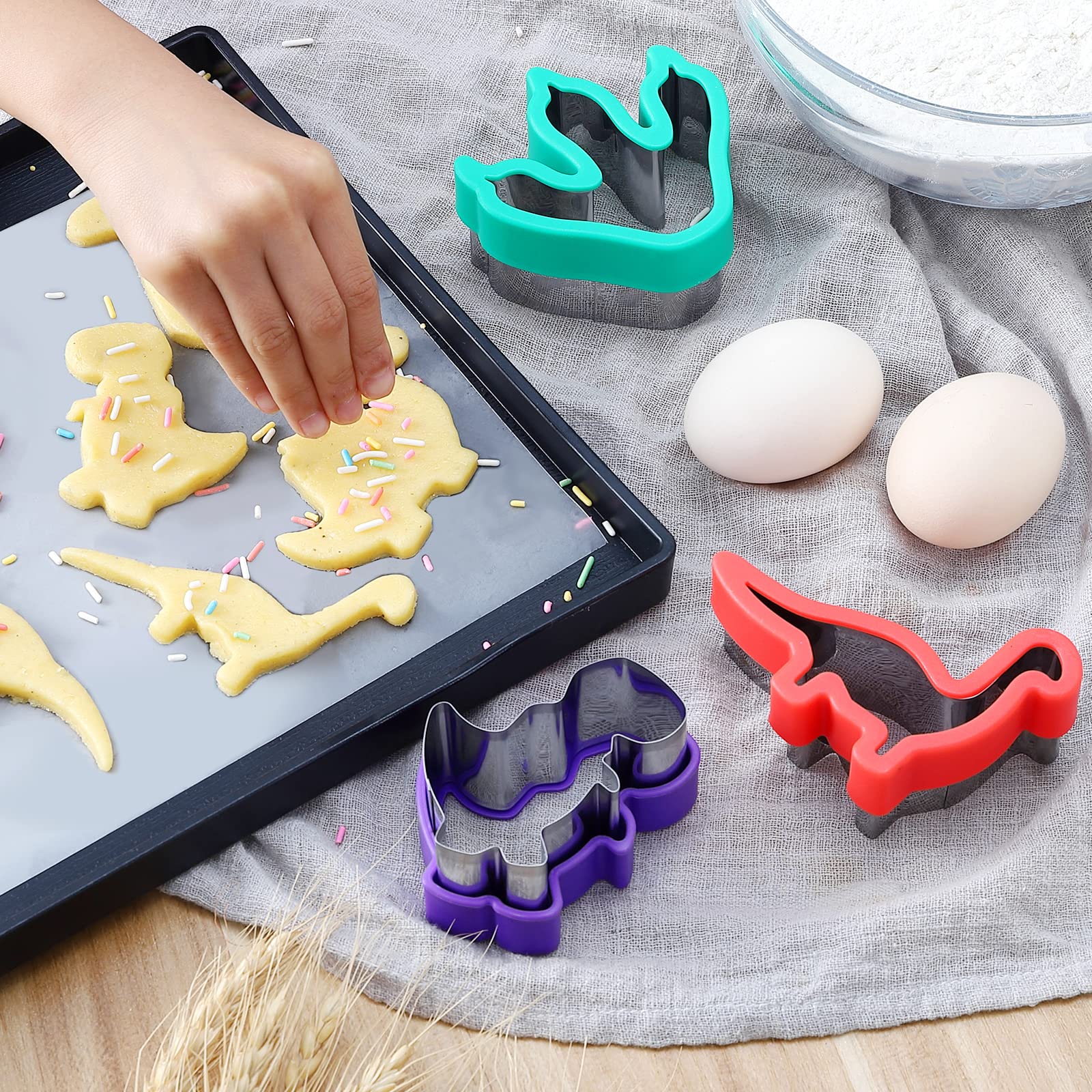 Muyiyamei 8Pcs Dinosaur Cookie Cutter Set - Stainless Steel Sandwich Cookie Food Cutter Molds, Kitchen Baking, Cookies, Sandwich