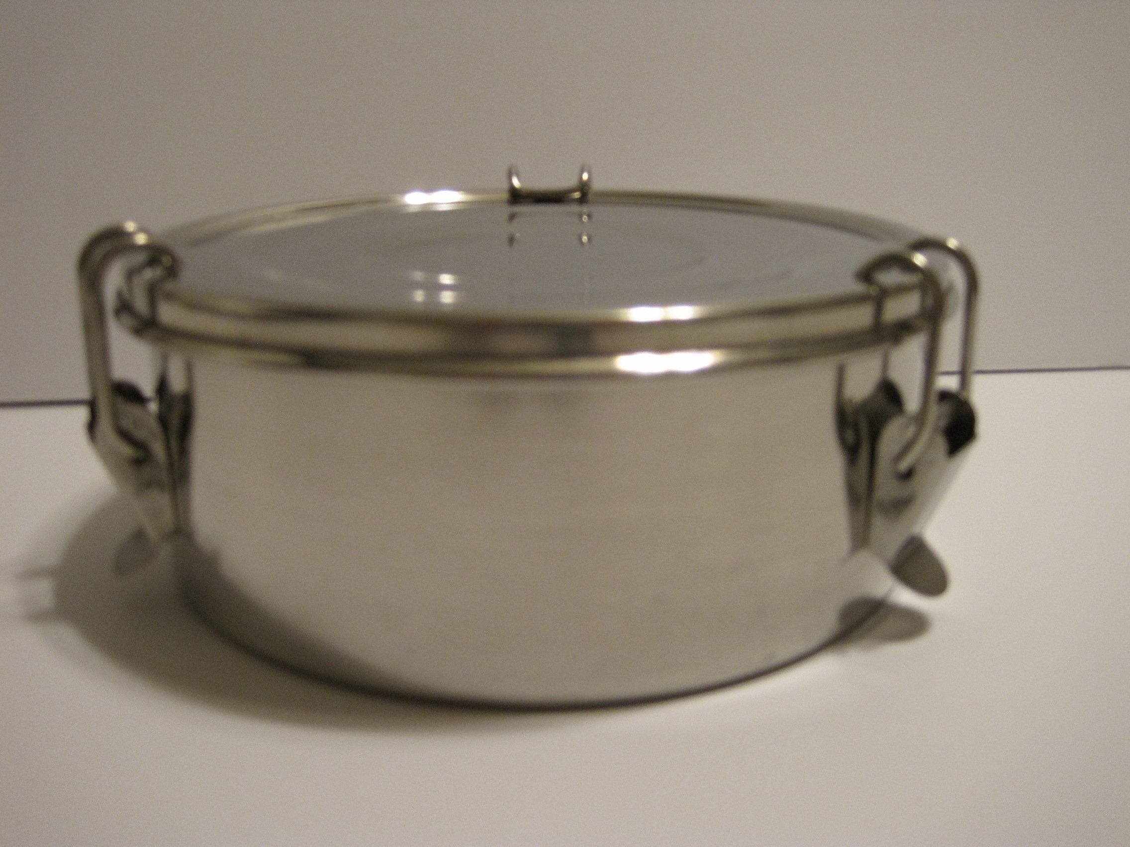 1 Quart Round Flan Pan With Straight Sides 6 Inches Diameter Stainless Steel With Locking Top