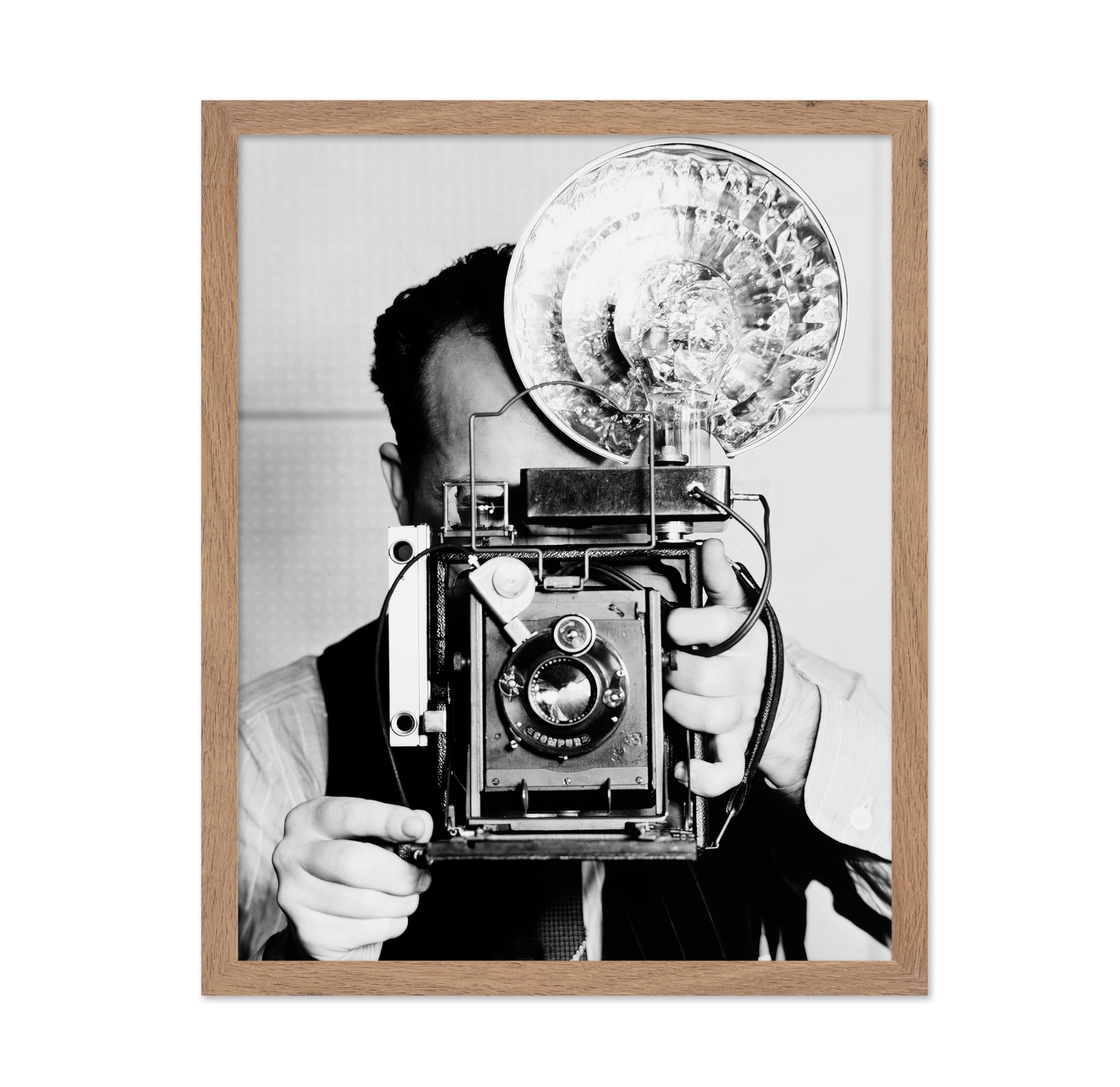 Poster Master Vintage Old Camera Poster - Retro Photographer Print - Photography Art - Gift for Men, Women, Cameraman - Great De