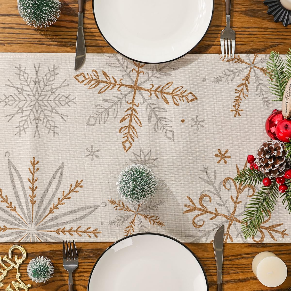 Siilues Christmas Table Runner, Snowflake Decorations Christmas Runner For Table Seasonal Chriatmas Winter Holiday Decor For Ind