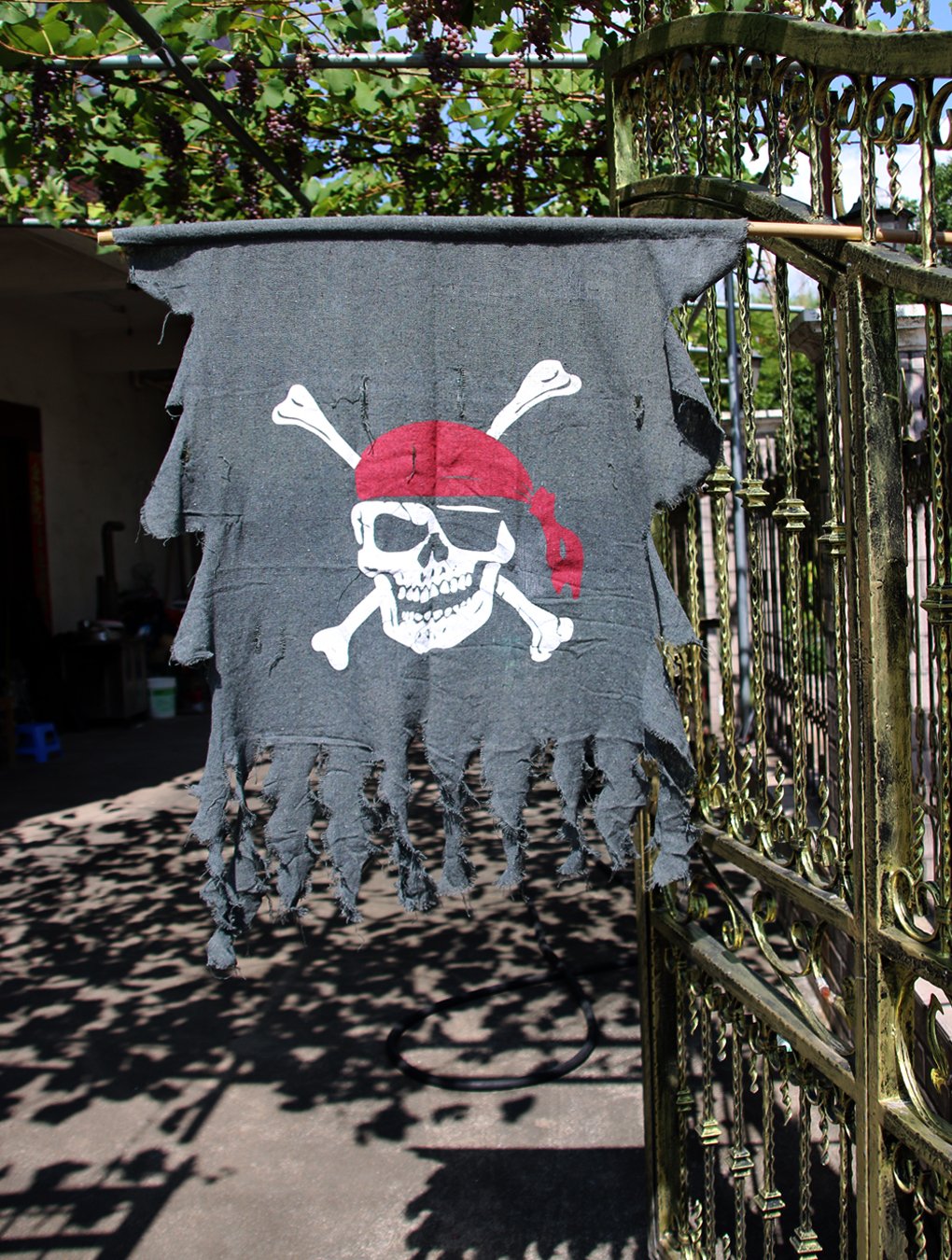 Langxun 2Pcs Large Size 3Ft X 2.5Ft Retro And Weathered Linen Pirate Flag For Halloween Decorations, Pirate Party, Kids Room D