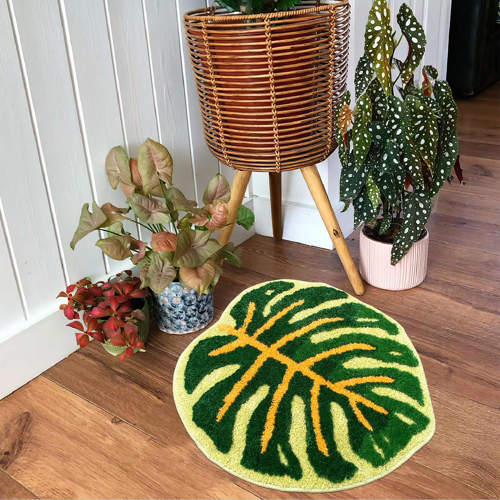 Sisher Cute Bathroom Rugs Monstera Leaf Rug Non-Slip Bathroom Mat, Absorbent, Fun Bath Mat,Machine Washable For Room Geen(22''X2