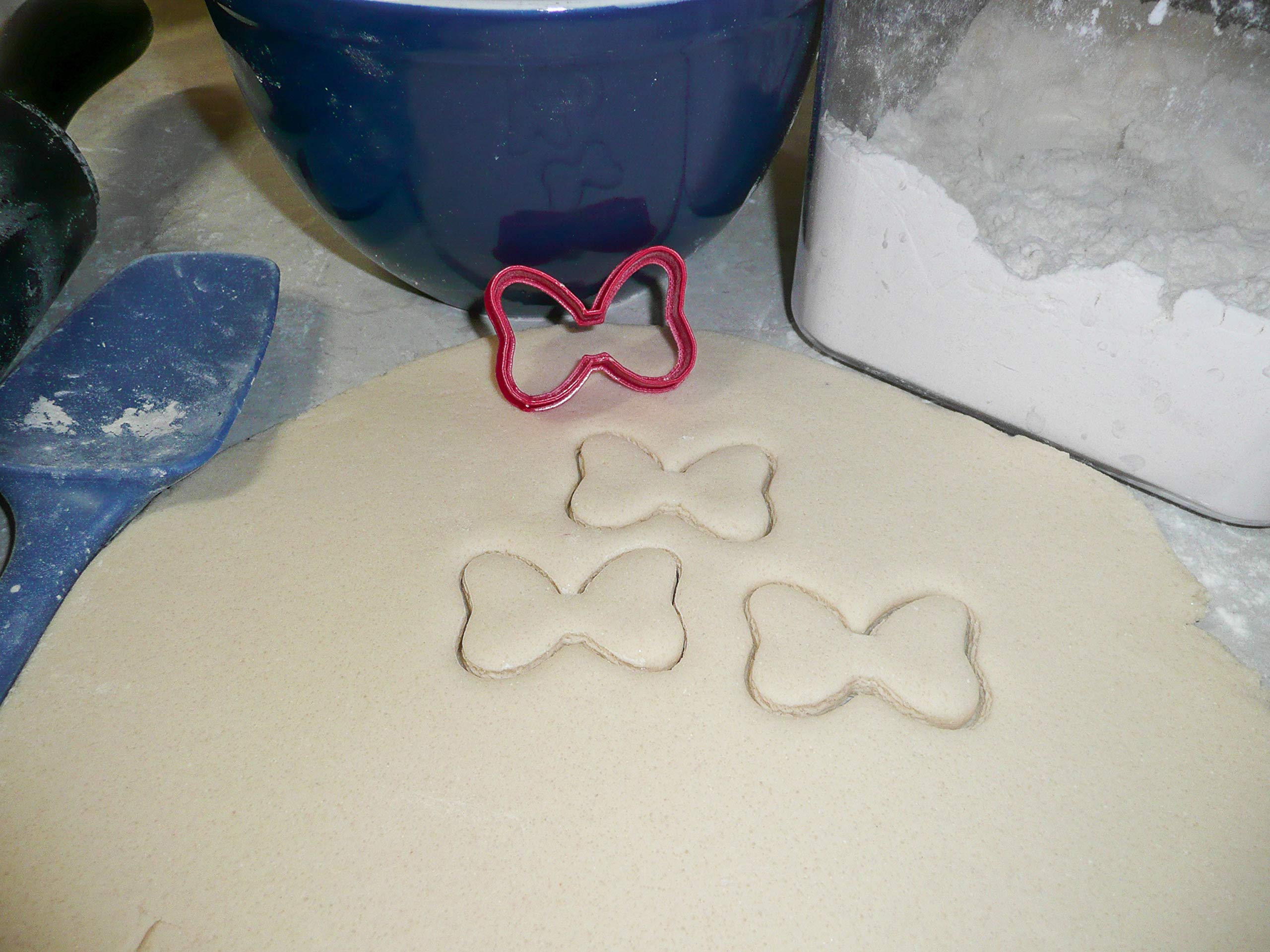 Themed Magical Mouse Bow Character Small Cookie Cutter Special Occasion Baking Tool Made In Usa Pr305