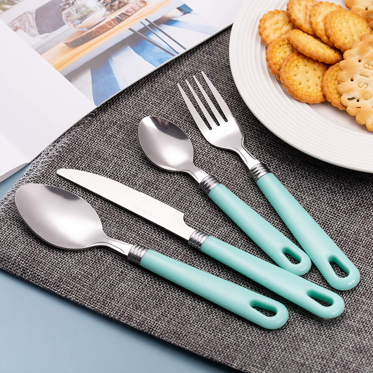 Cutiset 25 Piece Stainless Steel Flatware Set With Hanging Caddy (Green, 25-Piece)