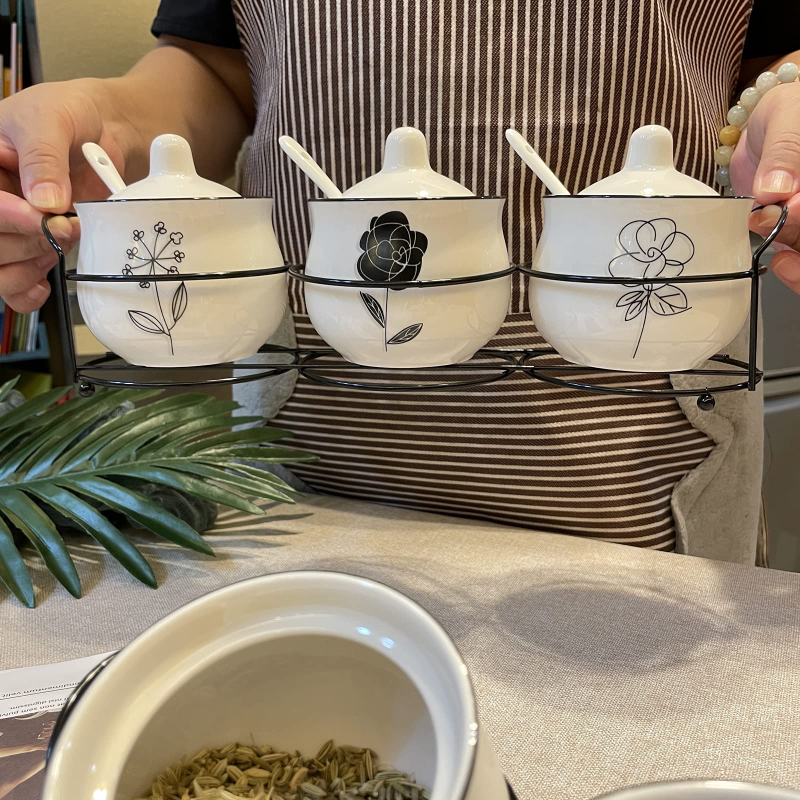 Ceramic Spice & Sugar Jars, With Lids Spoons And Shelf,Porcelain Condiment Kitchen Jar Spice Container Set, 230 Ml,3 Pcs