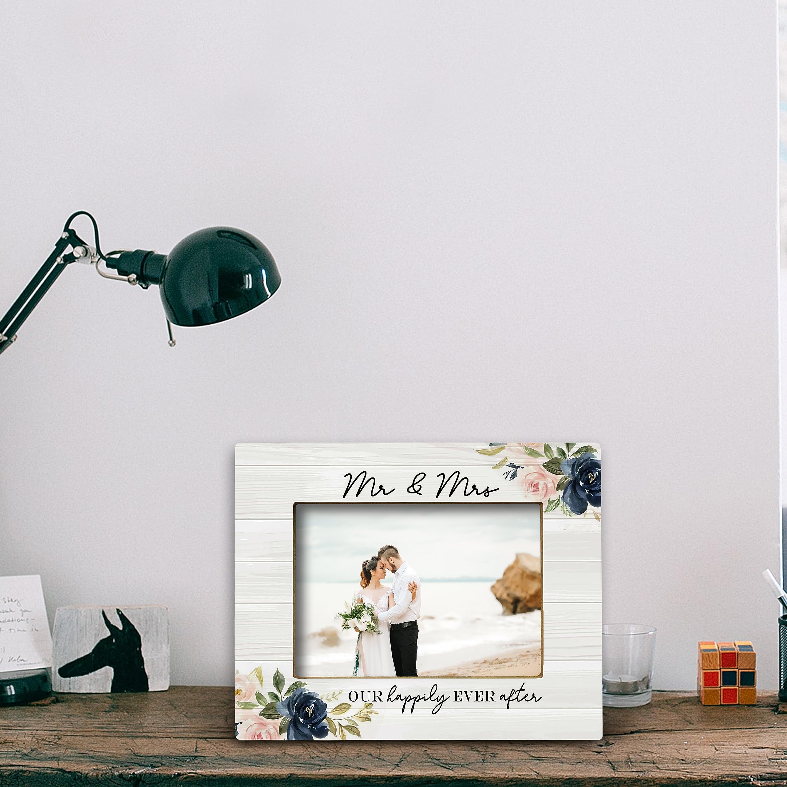 FONDCANYON Mr & Mrs Picture Frame, Wedding & Marriage License Frame, Gifts for Newlywed 5x7