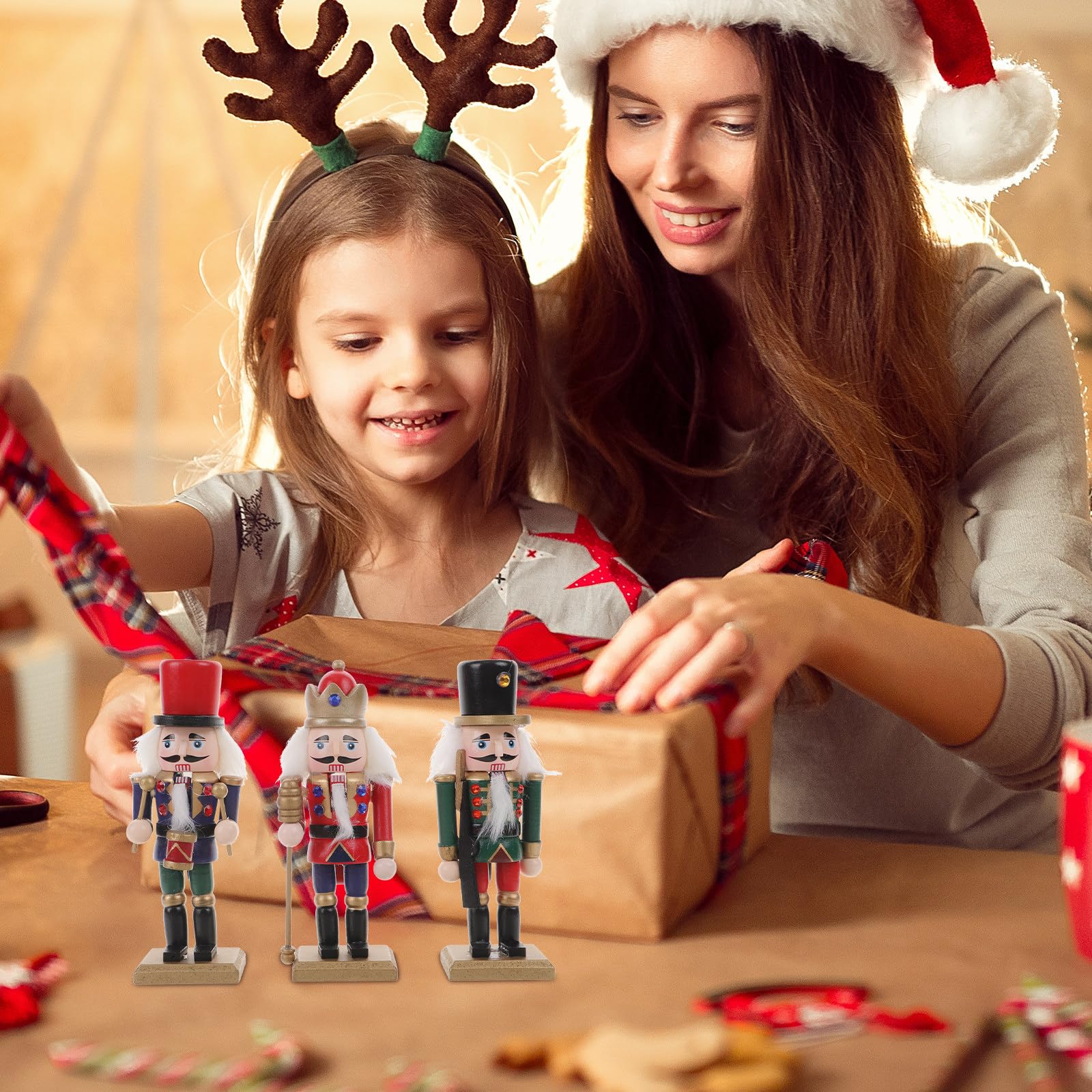 LIOOBO Christmas Nutcracker Ornaments: 3pcs Christmas Wooden Nutcracker Ornaments Puppet for Desktop Xmas Decoration