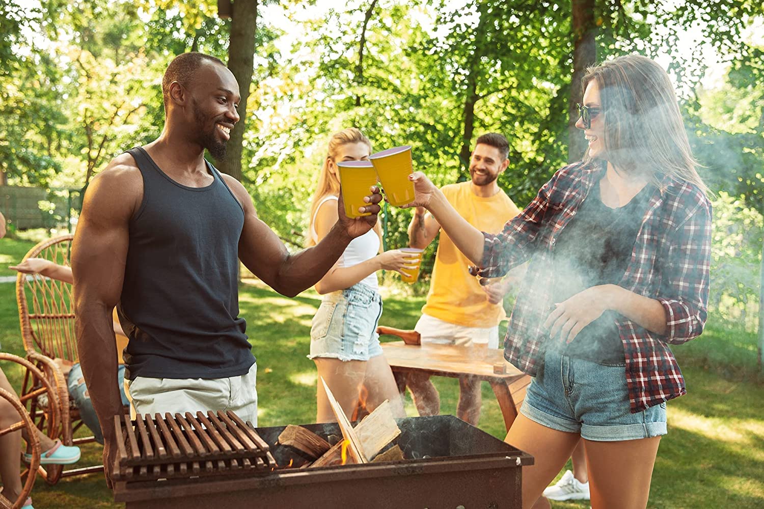 Decorrack Gold Plastic Cups, 12 Oz Disposable Cups, Reusable Party Supplies (120 Count)