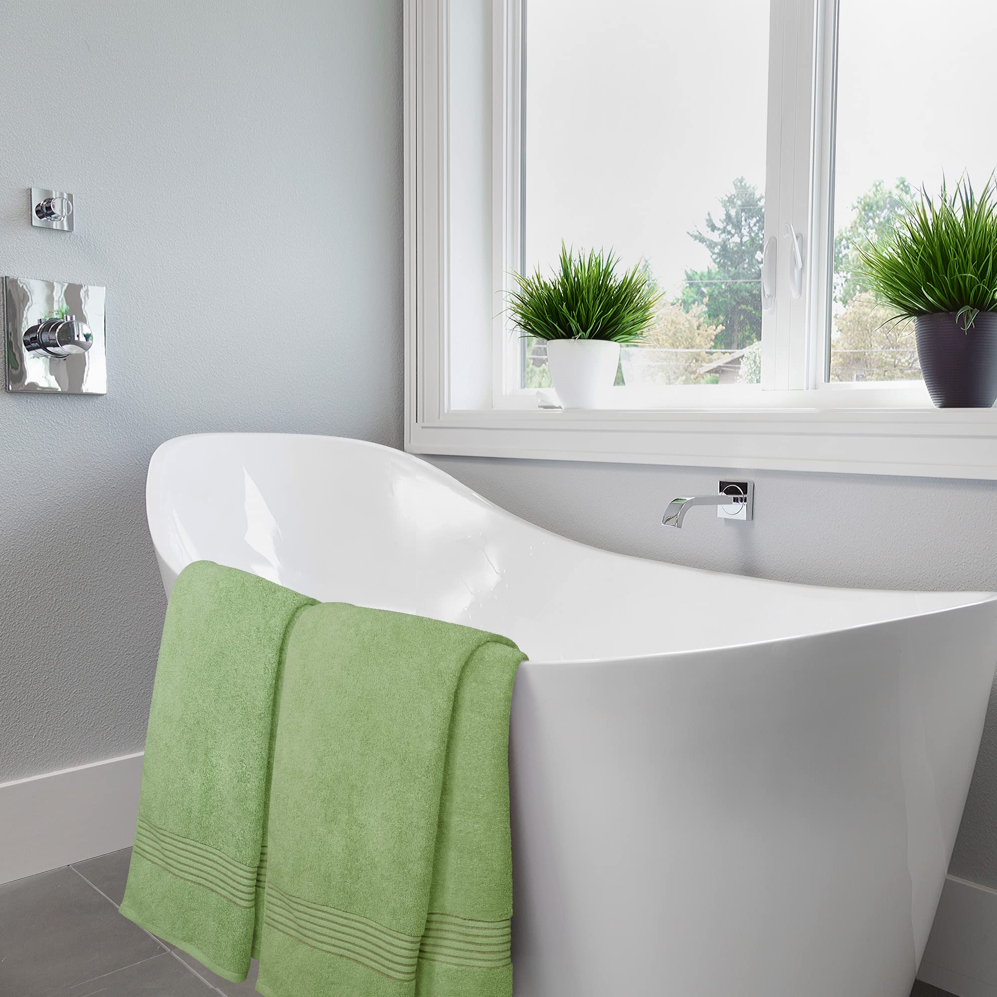 Utopia Towels 4 Piece Luxury Bath Towels Set, (27 X 54 Inches) 100% Ring Spun Cotton 600Gsm, Lightweight And Highly Absorbent Qu