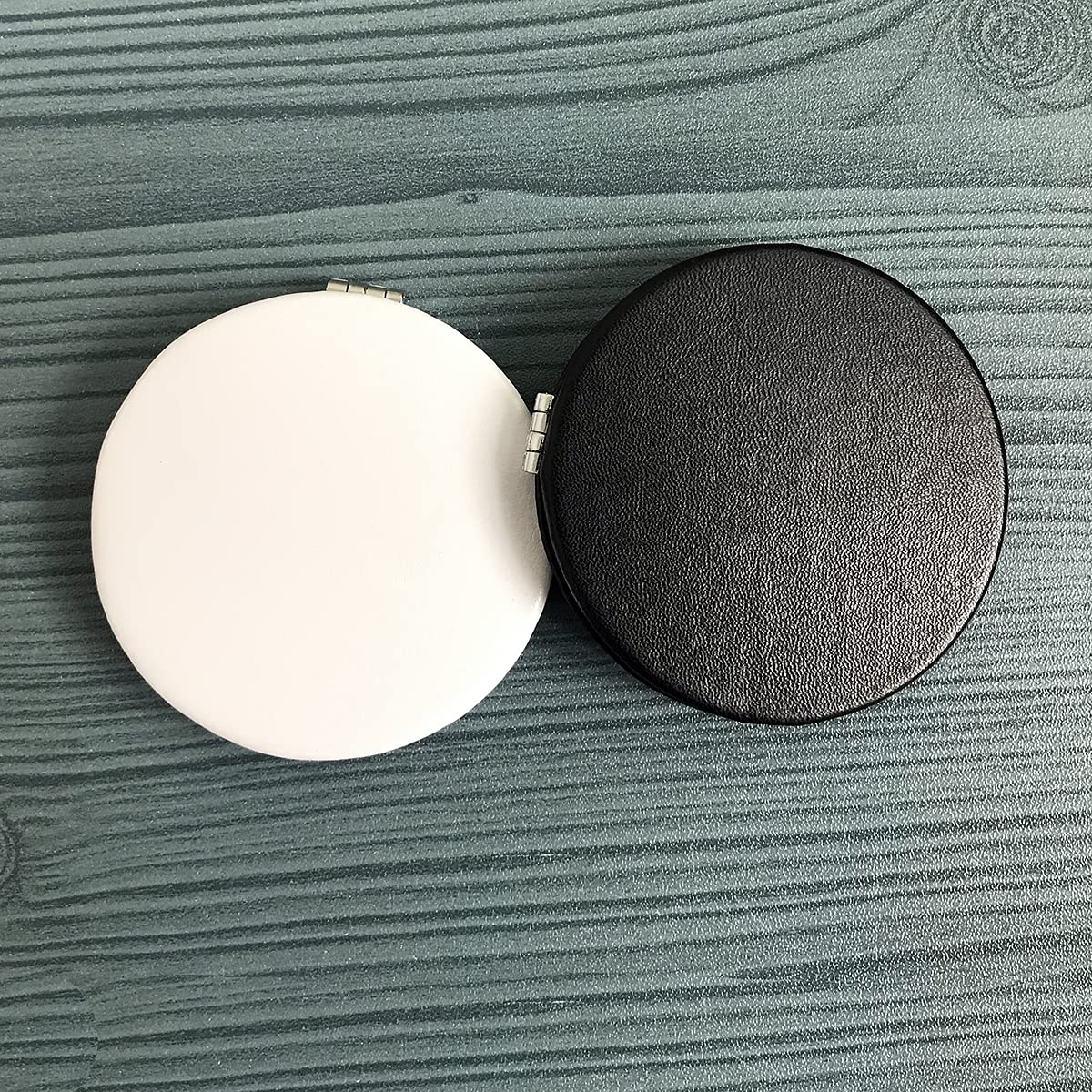 Zcooooool Makeup Mirror,Round Folding Mirror 8 Cm, Professional Double-Sided Make Up Mirror (One Side Enlarged,The Other Side No