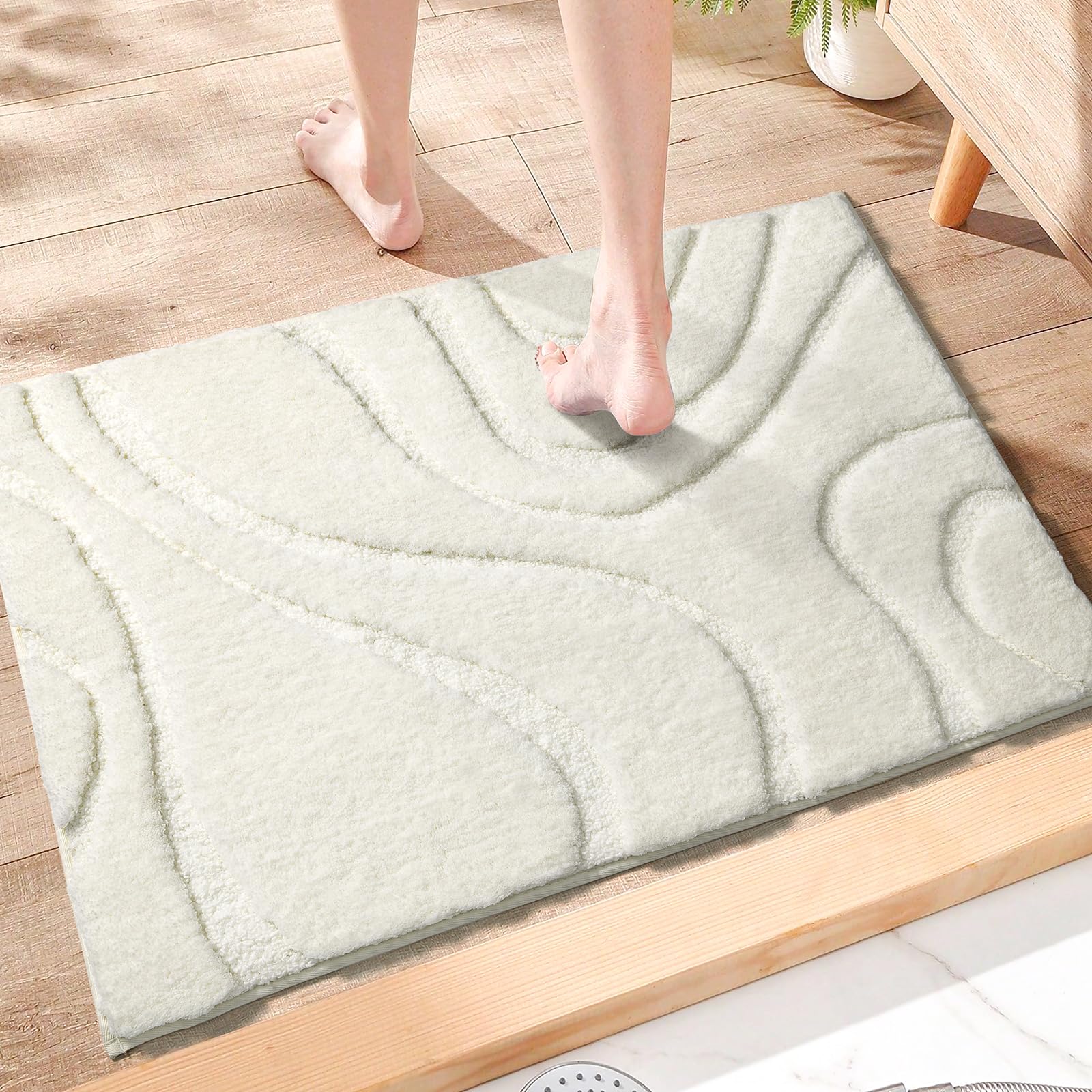 EXDE Bathroom Rugs Mat  Soft Plush Shaggy Microfiber Bath Rug  Non Slip Bath Mats for Bathroom Floor  Machine Washable Absorbent Carpet for Shower Tub  White 20''x32''
