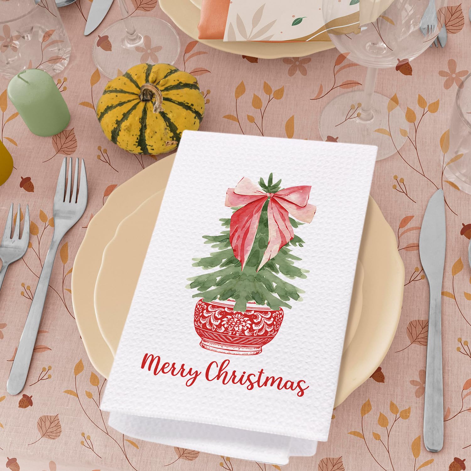 Merry Chinoiserie Christmas Kitchen Towels, Red Porcelain Chinoiserie Christmas Tree Hand Towels For Bathroom, Christmas Red Bow