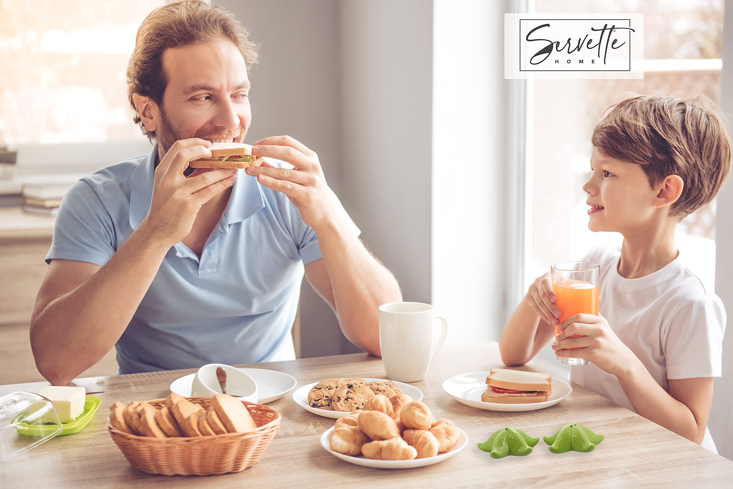 Ceramic Salt & Pepper Shakers Novelty Kitchen D  Cor - Green Starfish