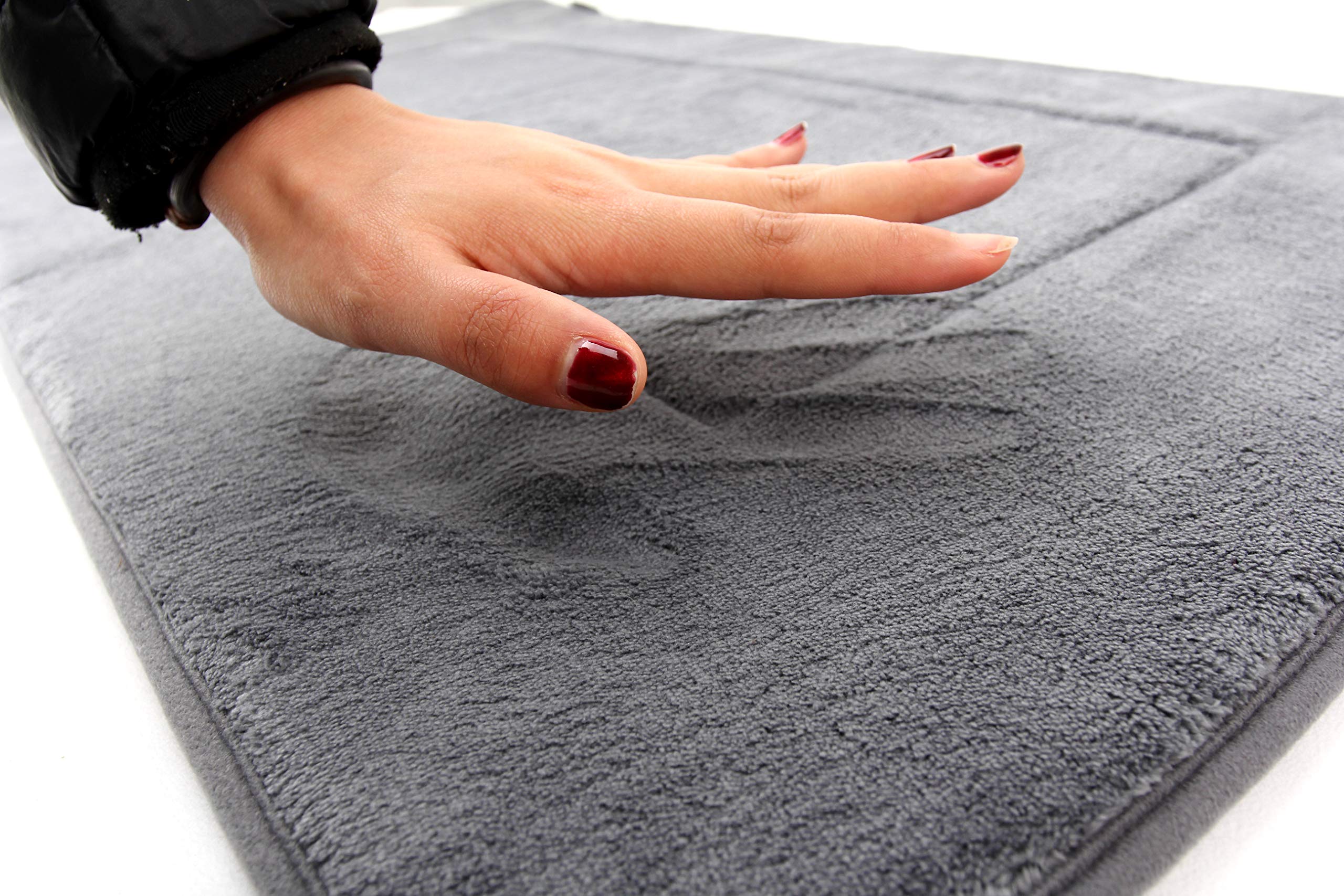 FABBRICA HOME Ultra-Soft Extra-Thick Memory Foam Bath Mat (21 in x 34 in  Slate Grey)