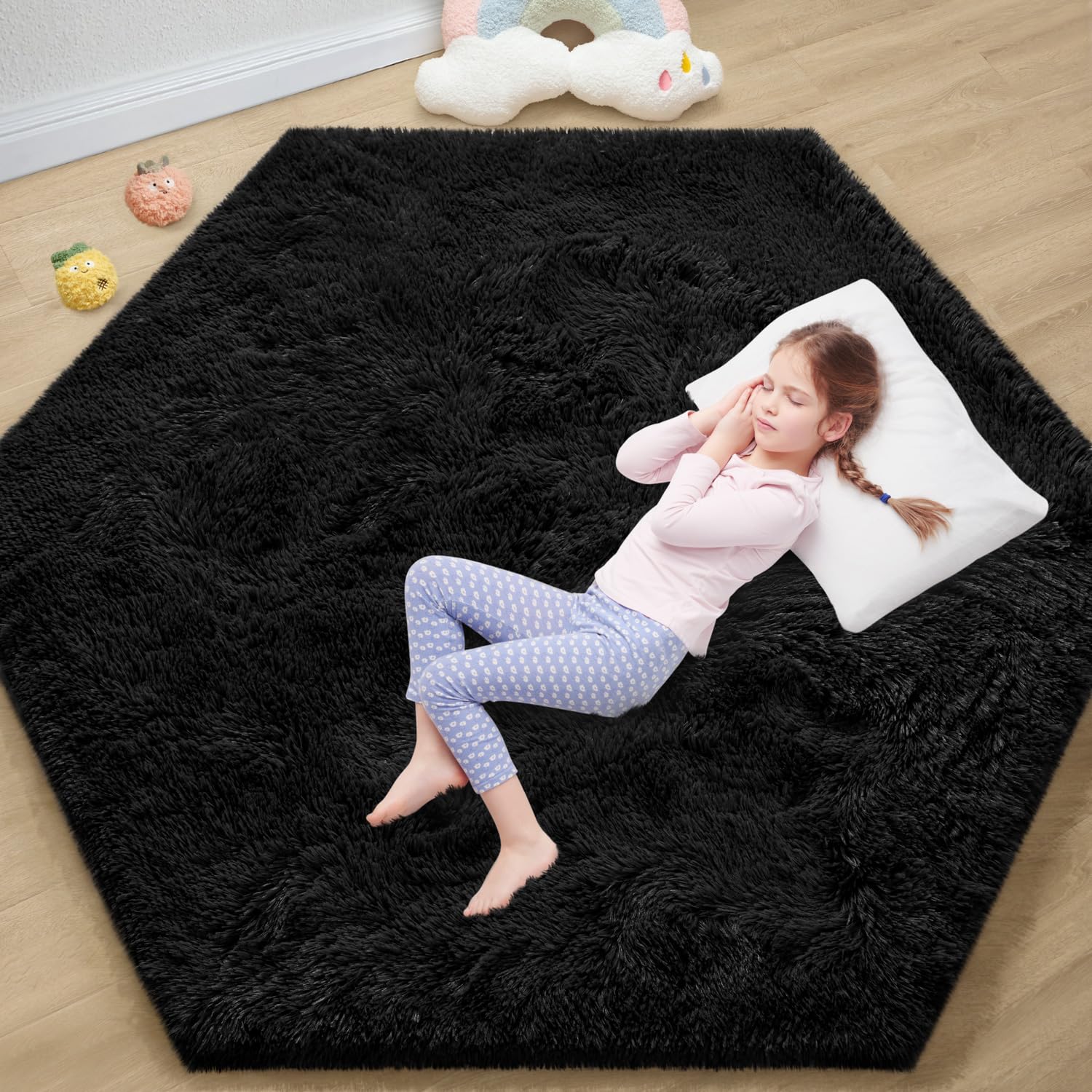 EVOIONOS Black Hexagon Rug, Fluffy Area for Bedroom, 5.2x6 Feet Shag Cute Carpet for Kids Girls Room, Fuzzy Plush Ultra Soft Coz
