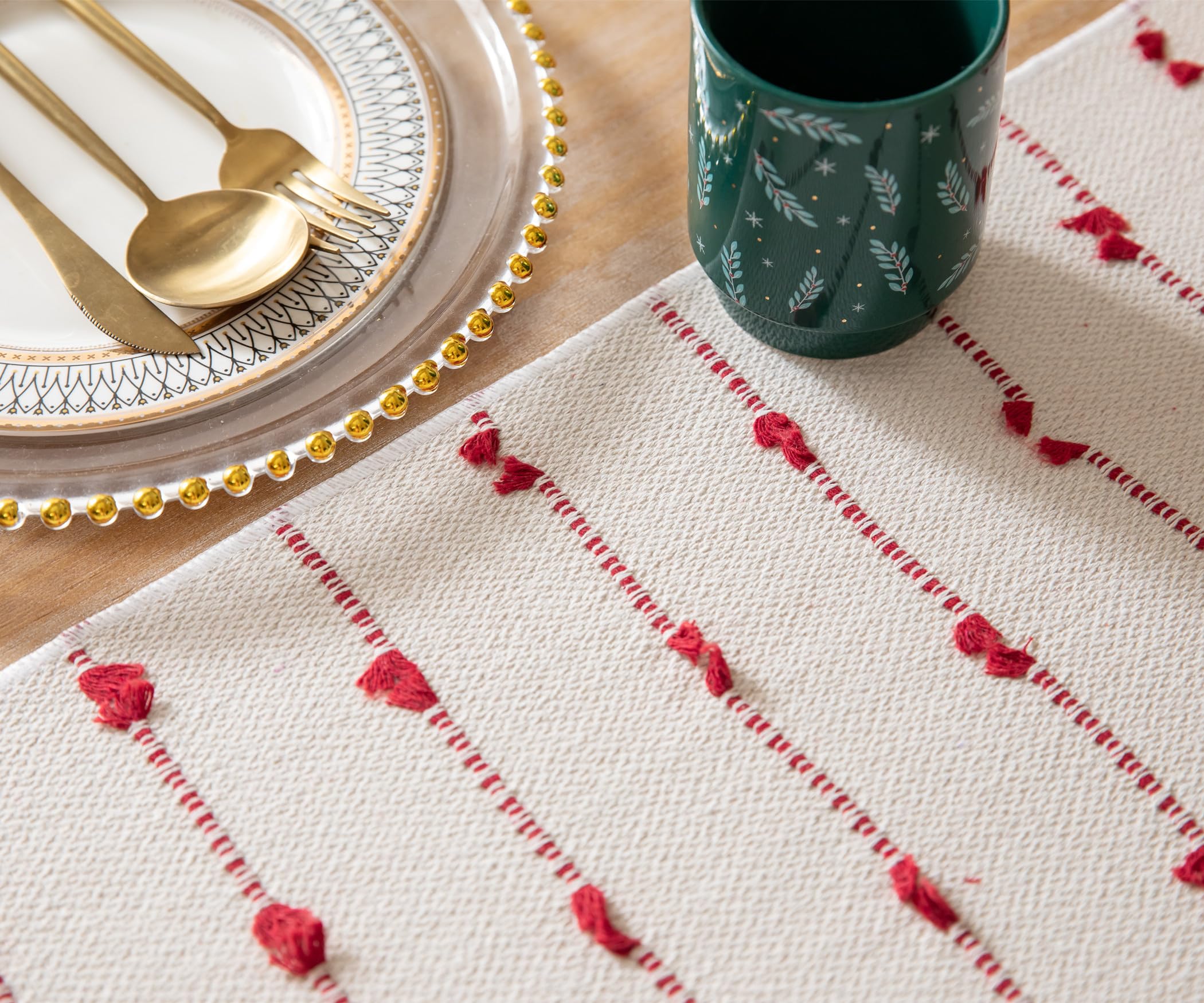 Caflife Christmas Table Runner 108 Inchs Long for Modern Farmhouse Room Home Christmas Decorations, Boho Red Table Runner, Natur