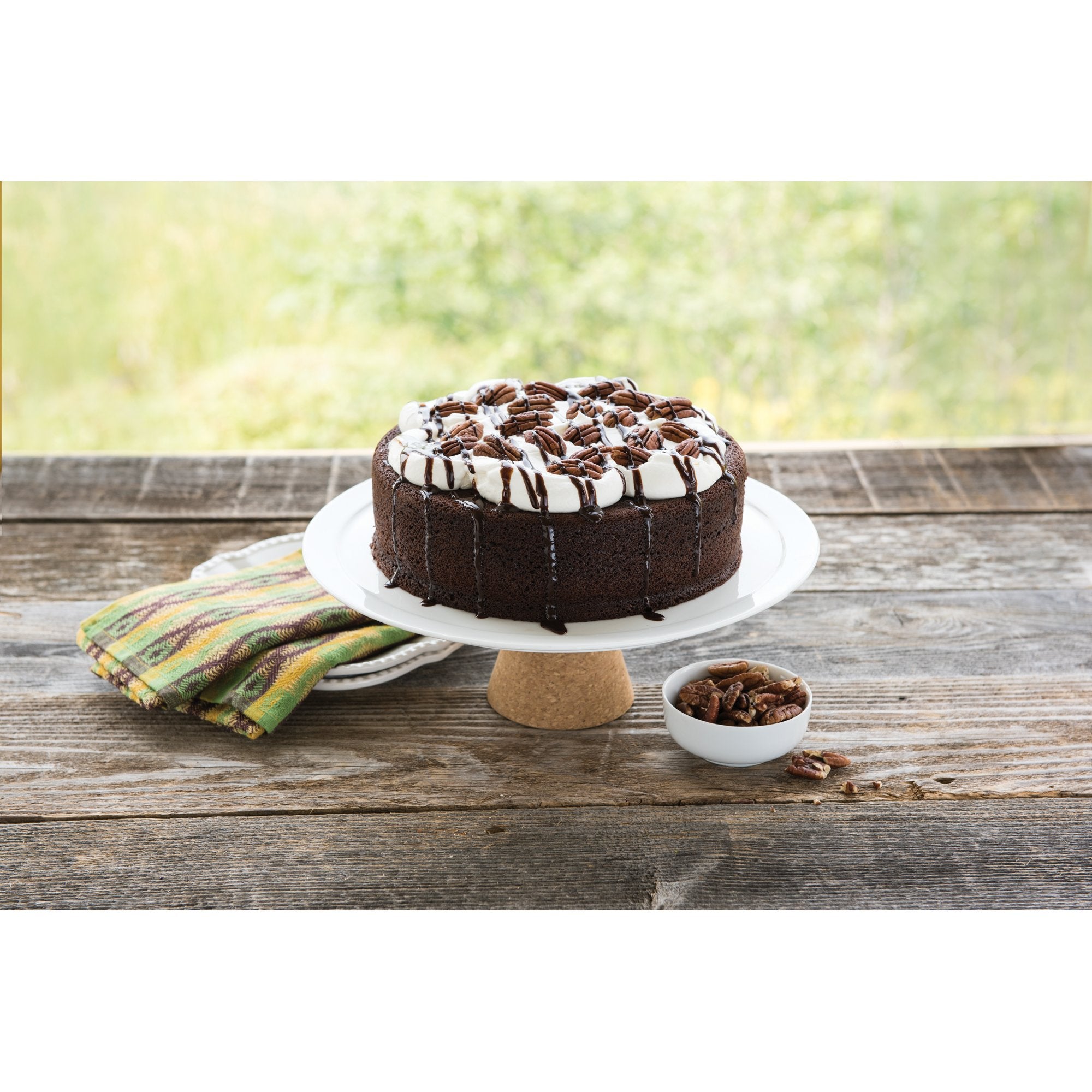 Nordic Ware 9'' Round Non-Stick Natural Aluminum Cake Pans (2 Pack), Metallic