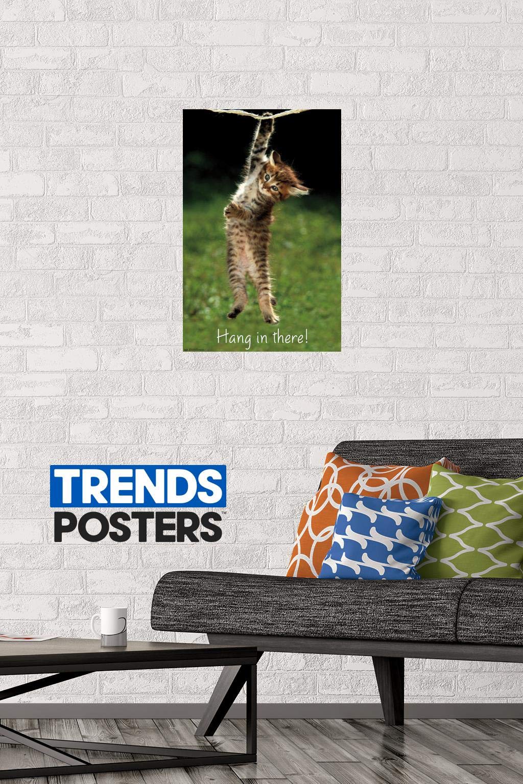 Trends International Famous Kitten Hang In There Poster Wall Poster, 14.72'' X 22.37'', Premium Poster & Mount Bundle
