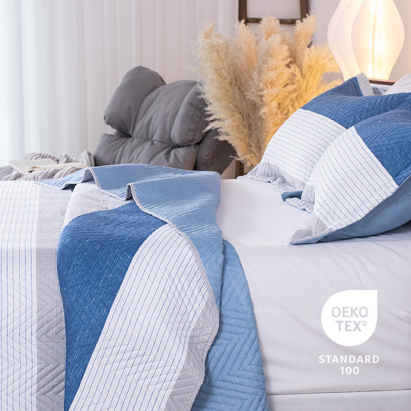 Kasentex Lightweight Reversible Stripe Quilt Set Bedding- Sky Blue and Ivory White, Room Decor, Graduation Gifts, Father's Day Gift