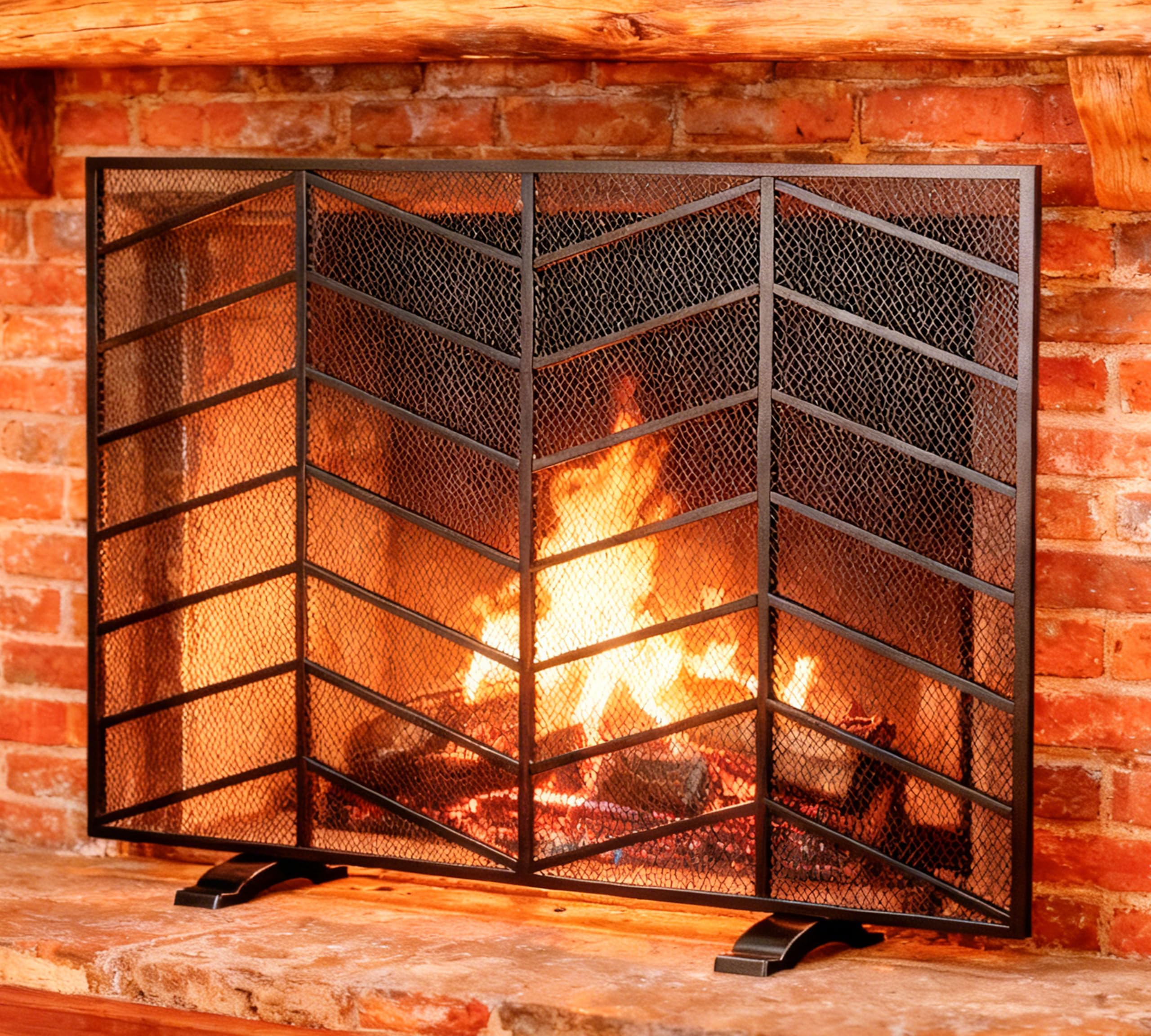 Fire Beauty Single Panel Handcrafted Wrought Iron Mesh Chevron Fireplace Screen, Fire Spark Guard for Living Room, Bedroom Decor
