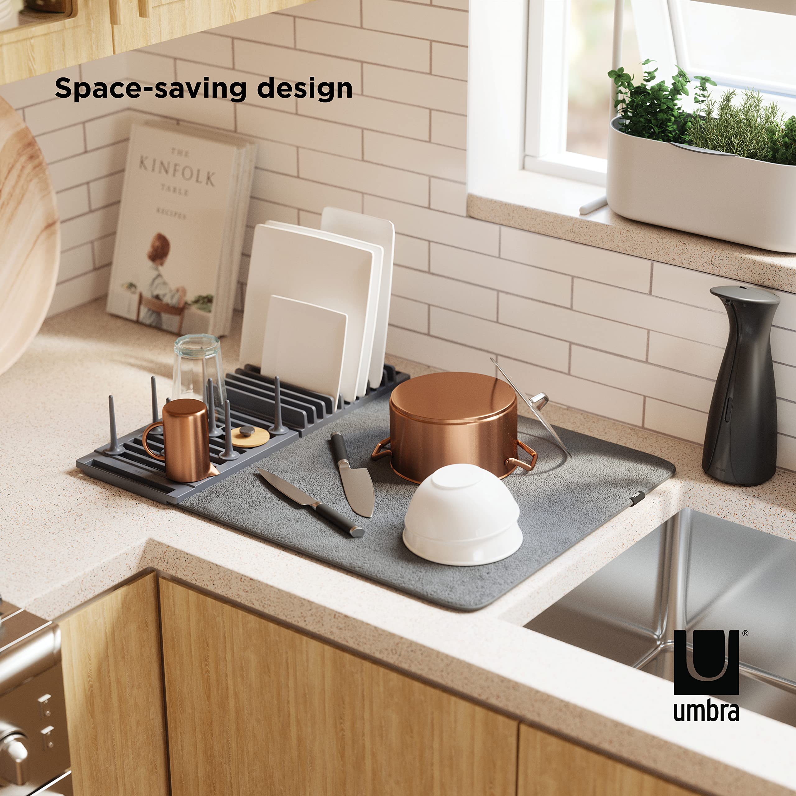 Umbra Udry Peg Drying Rack With Mat