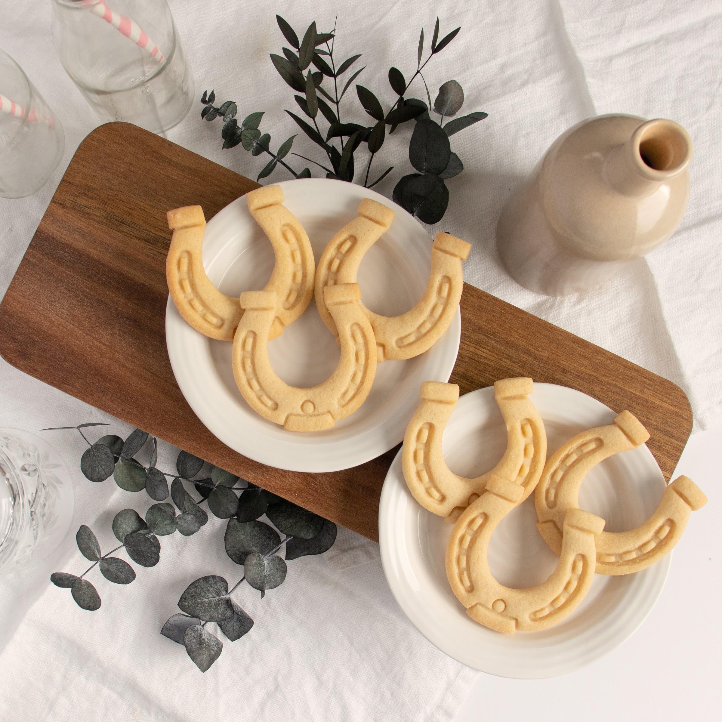 Horse Shoe Cookie Cutter, 1 Piece - Bakerlogy
